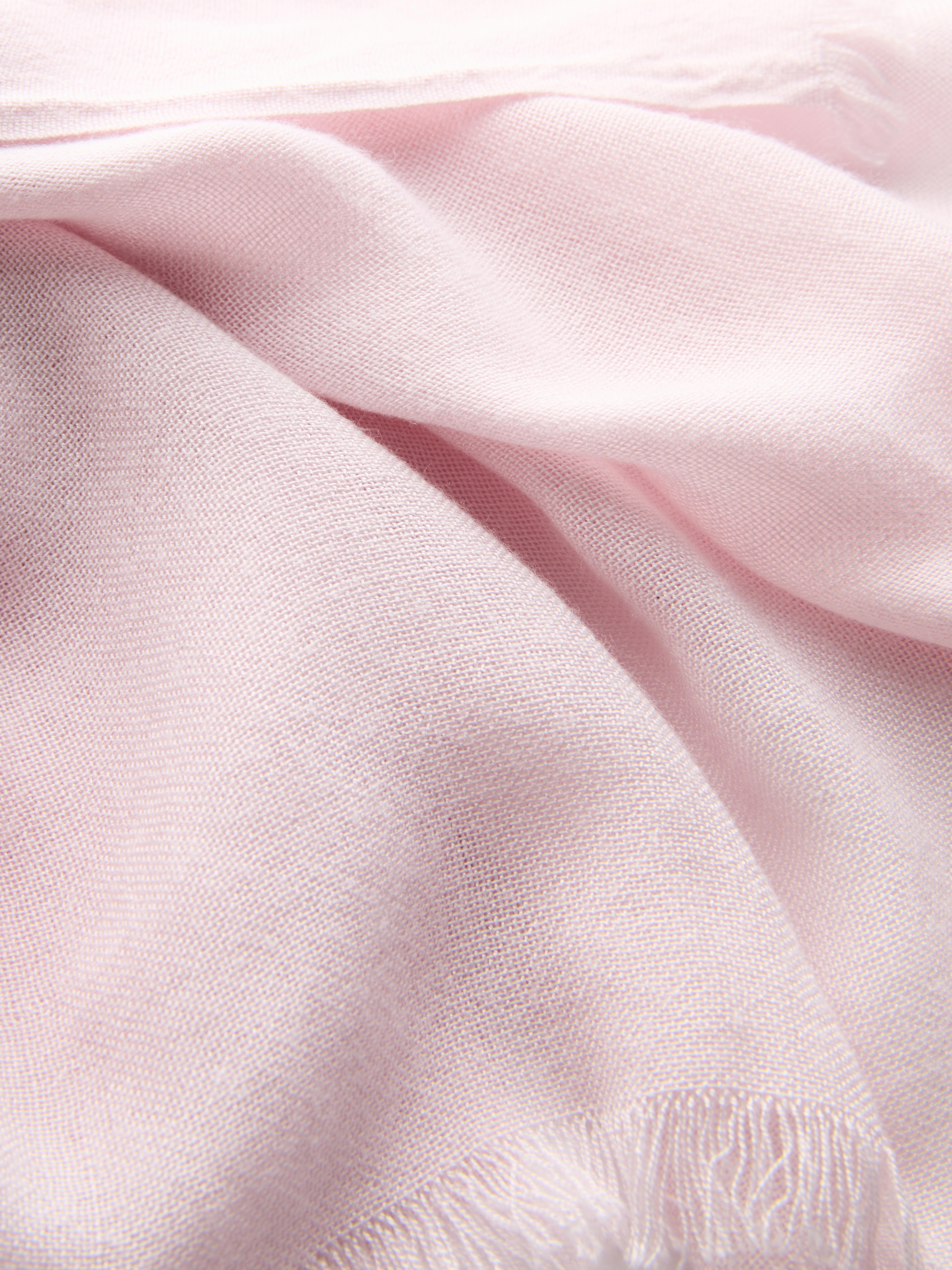 Frayed Hem Scarf