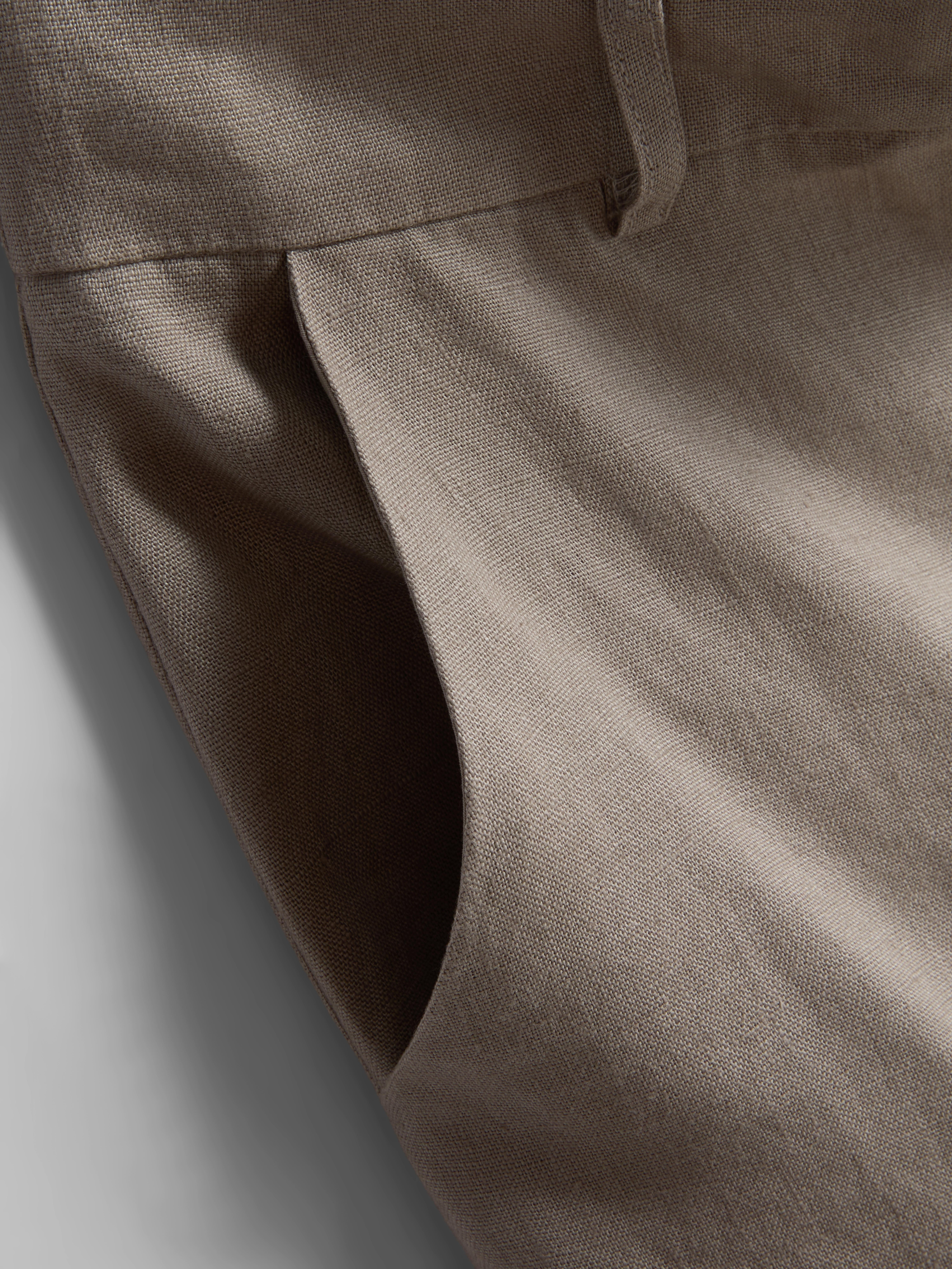 Pantalones cortos clásicos de lino de The Edit