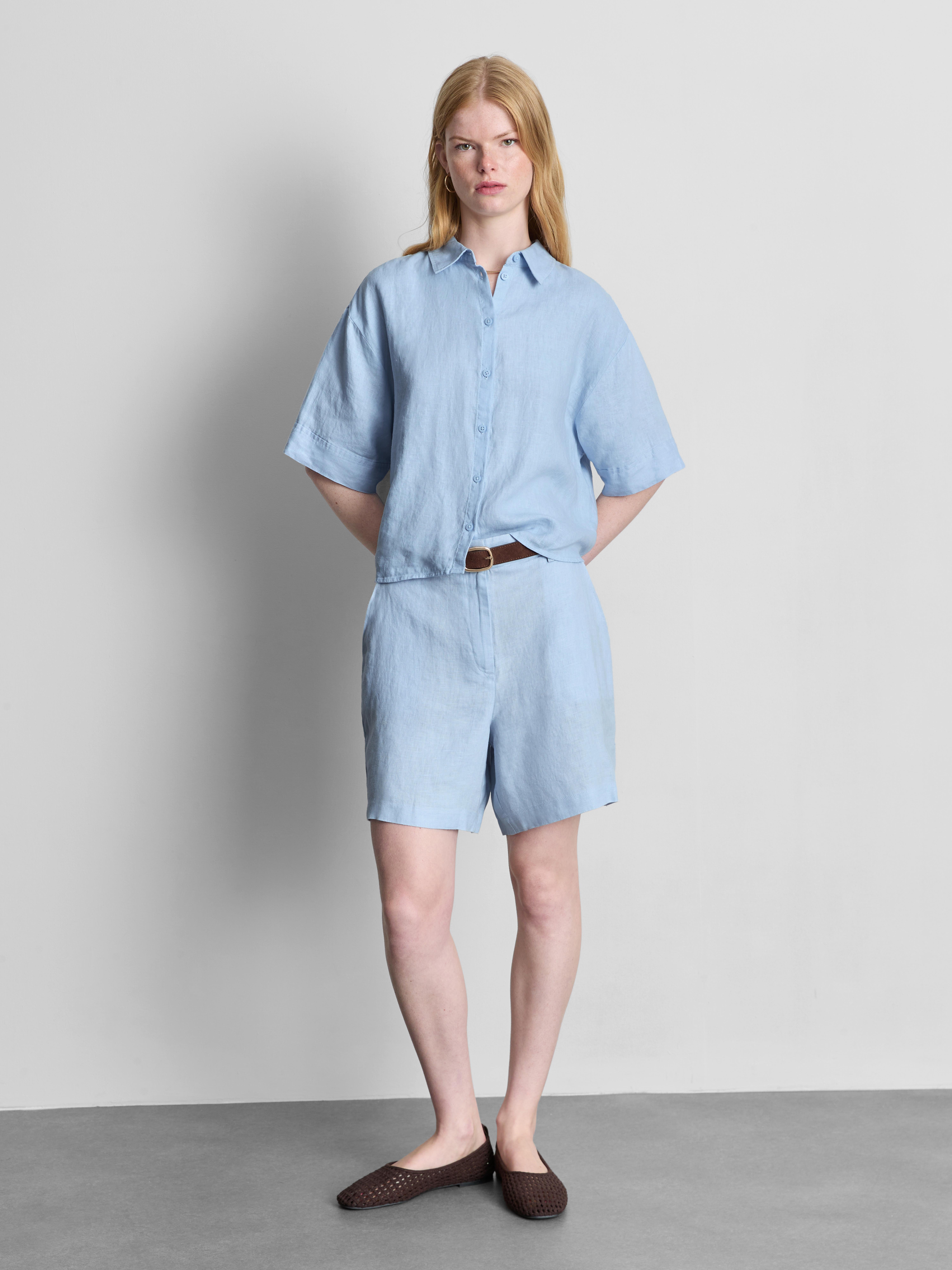 The Edit Pure Linen Cropped Shirt