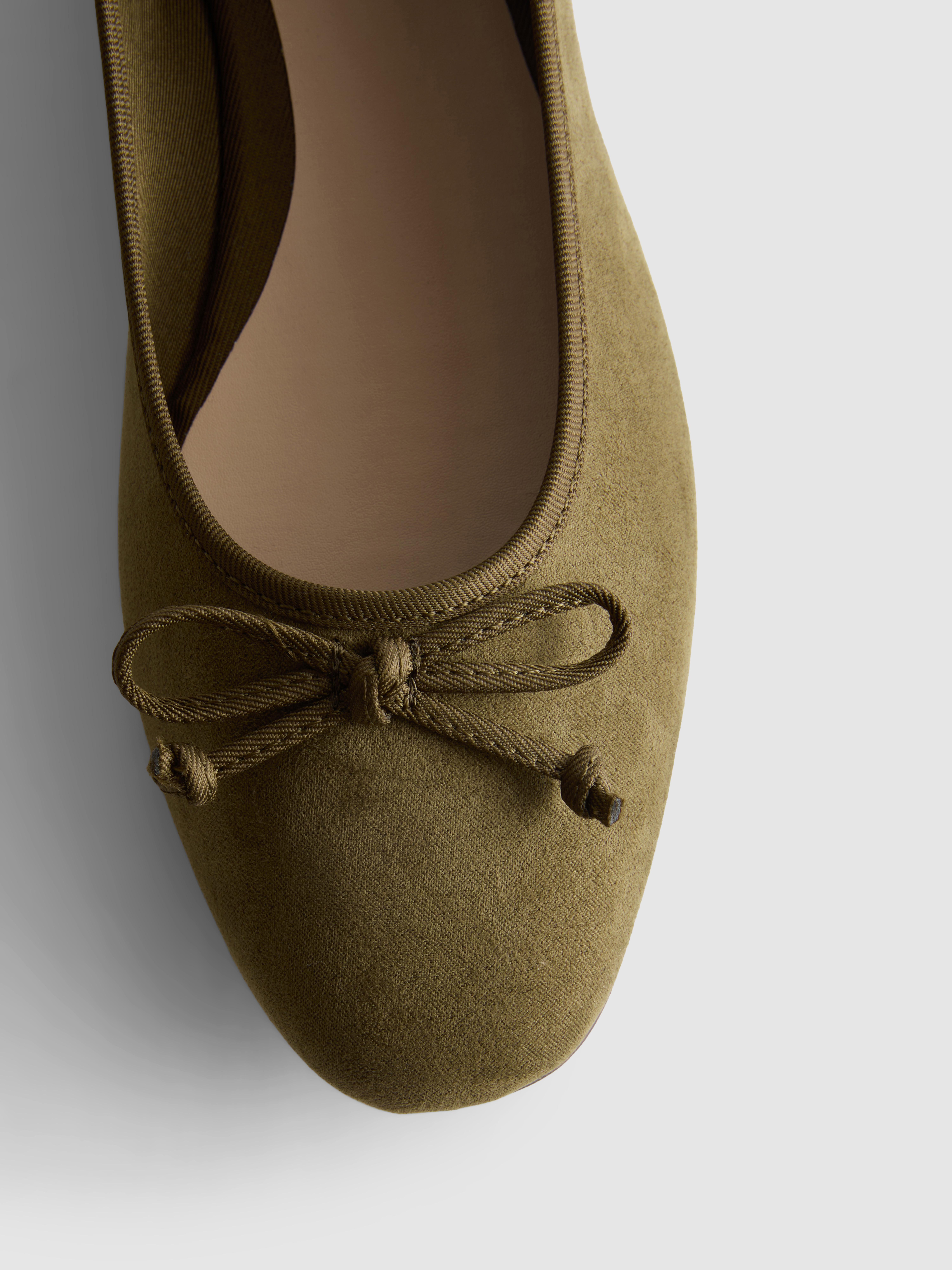 Bow-Front Ballet Pumps