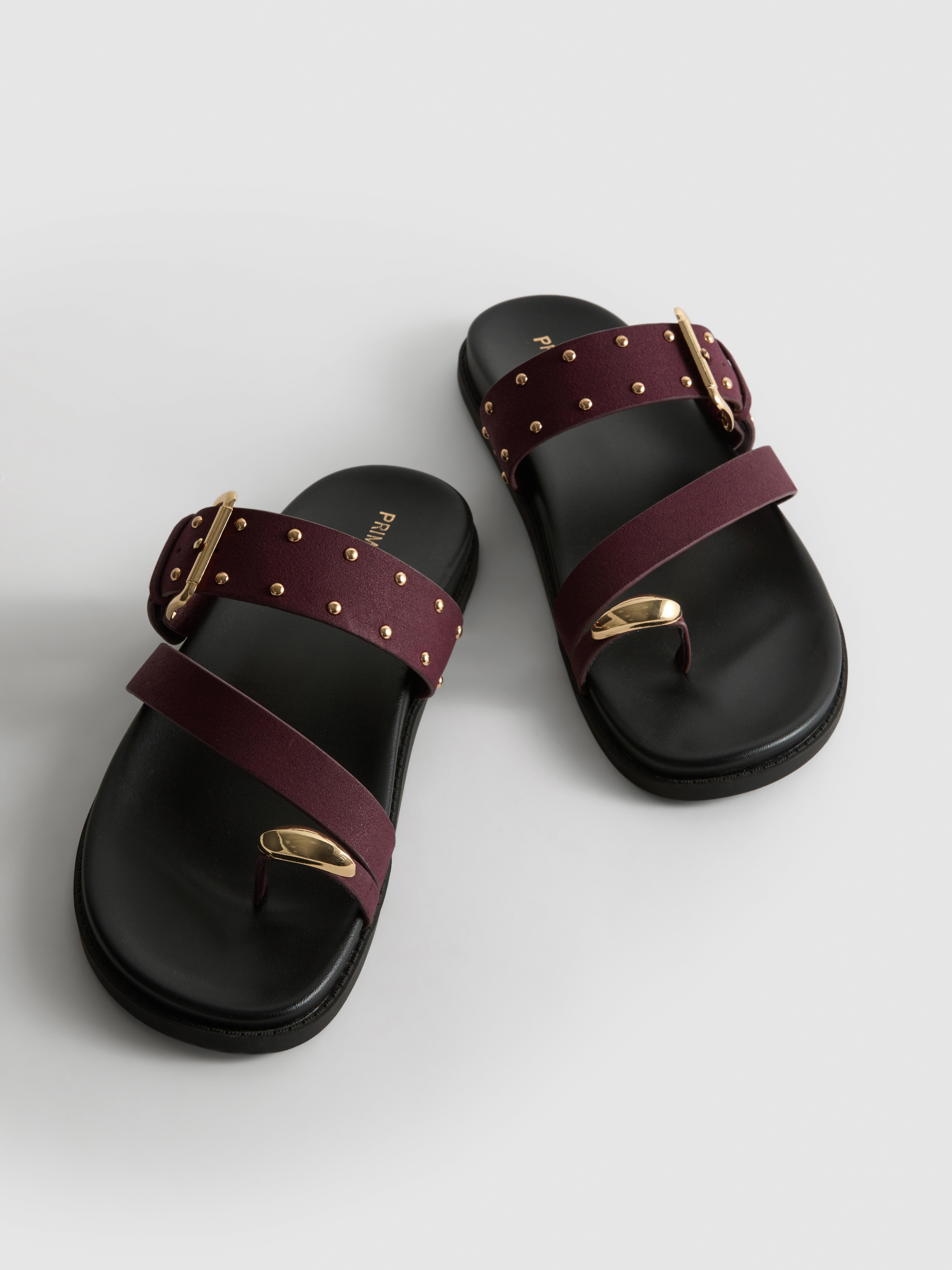 Sandalen met studs en voetbed Paula Echevarría