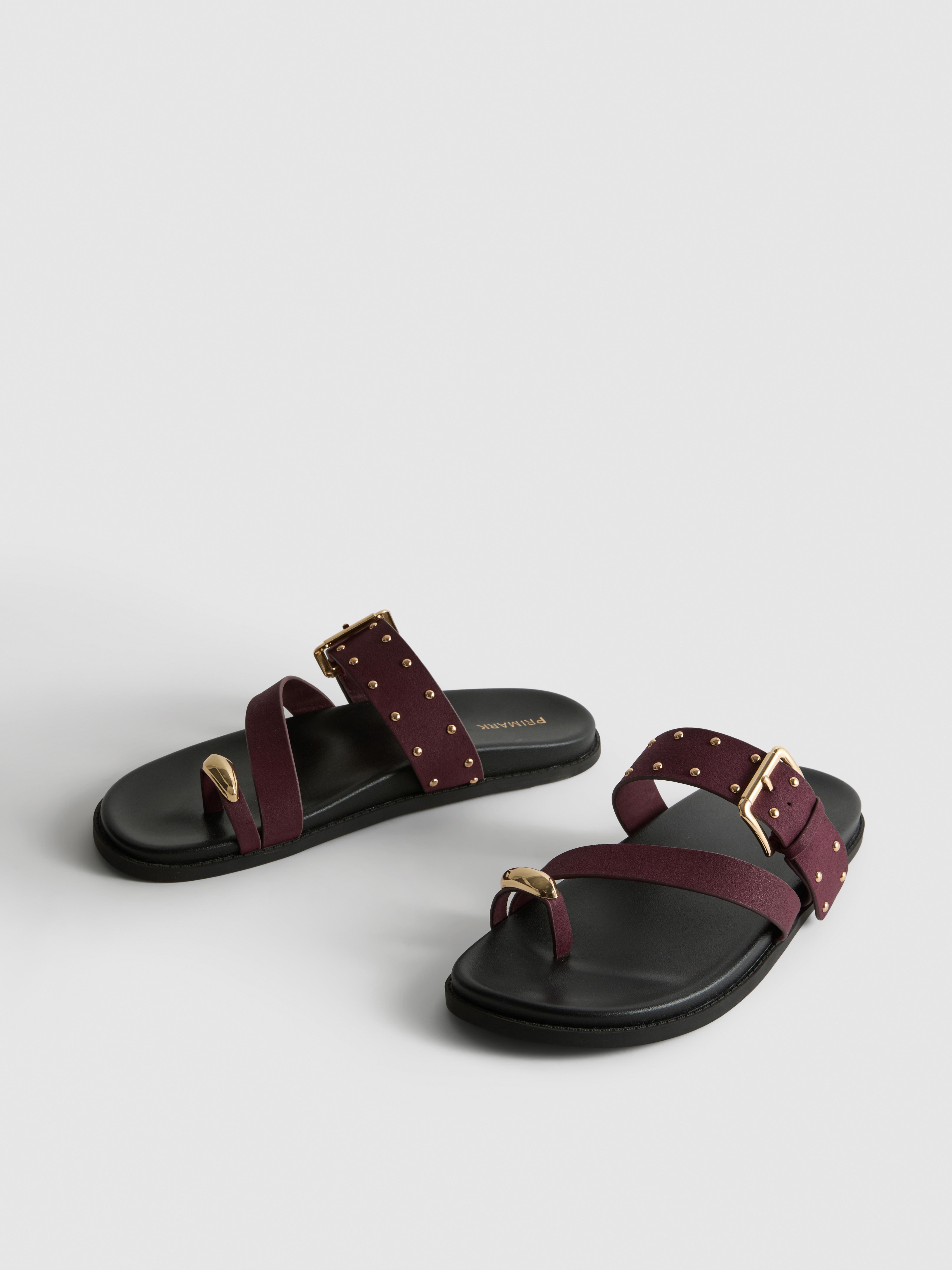 Sandalen met studs en voetbed Paula Echevarría