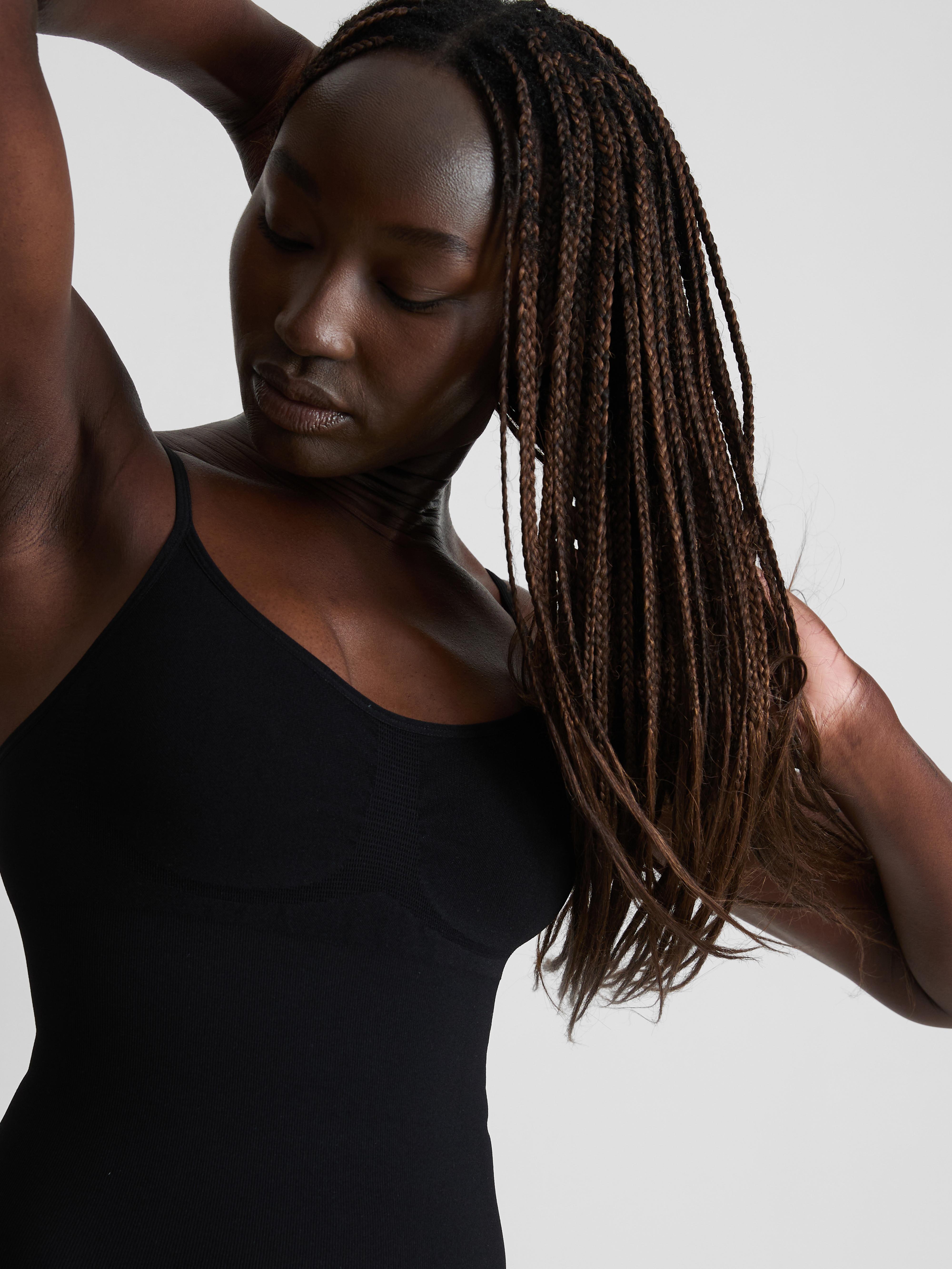 Body string gainant sans coutures