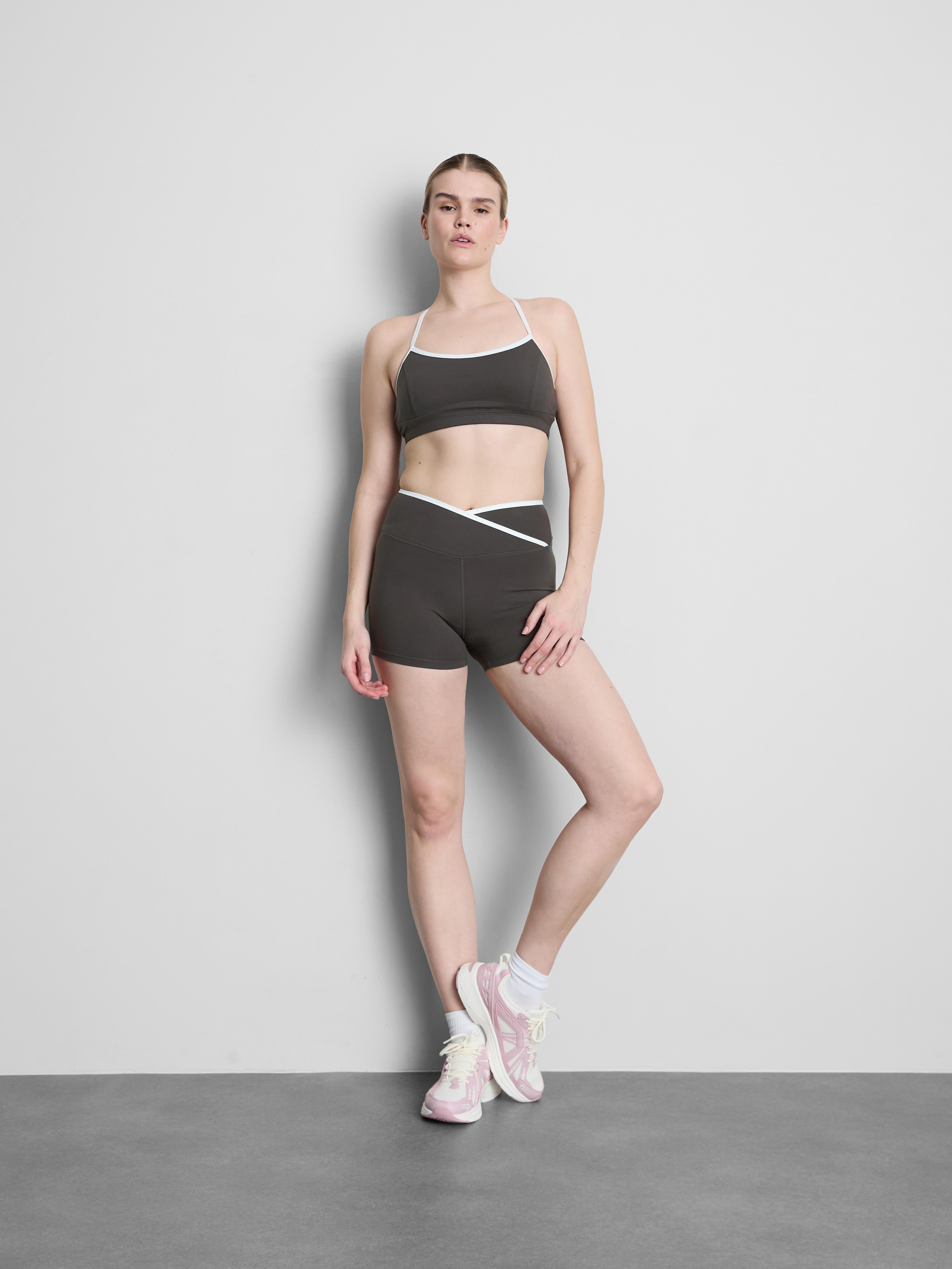 Contrast Trim Cross Back Active Crop Top