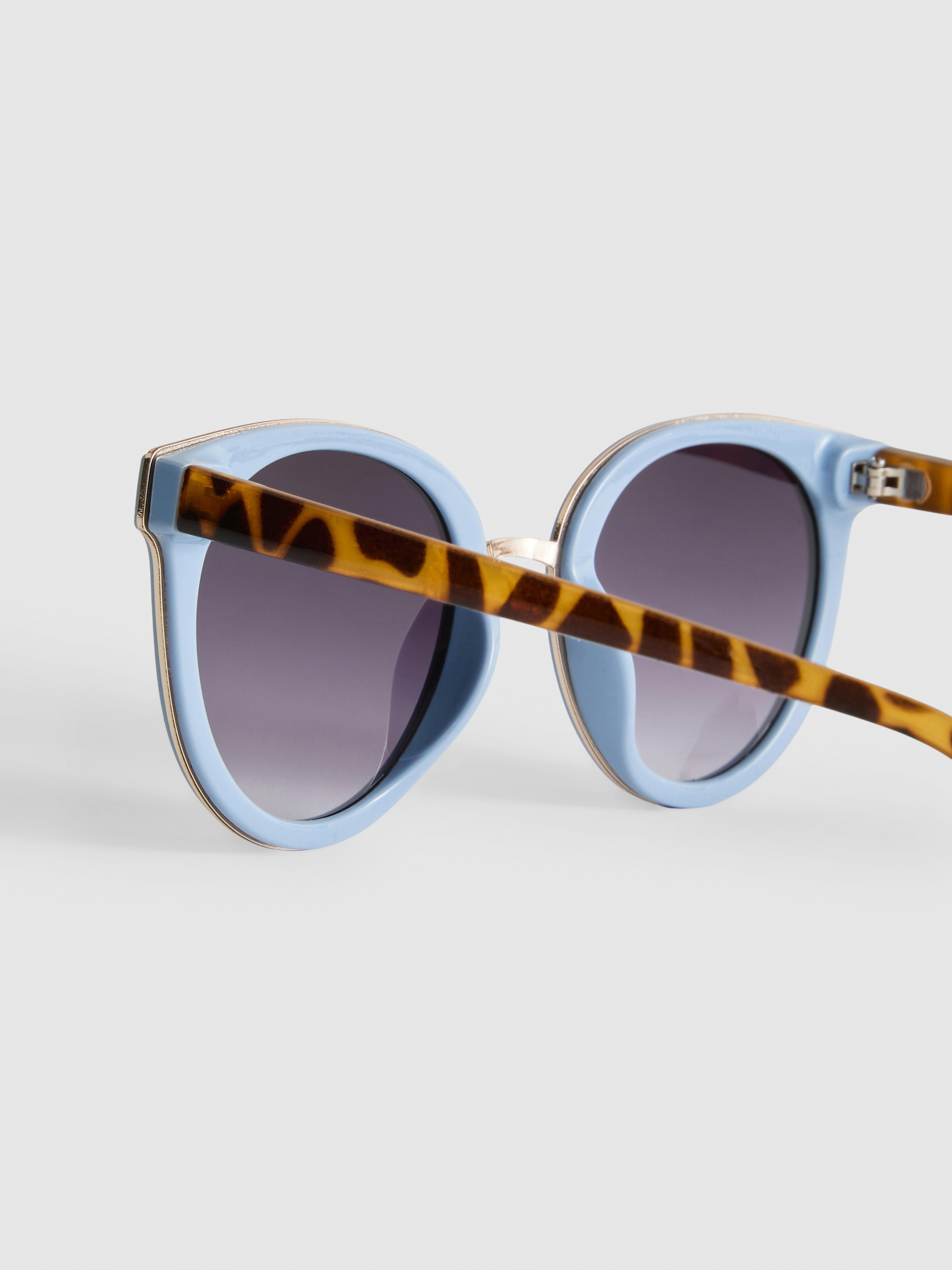 MARK BY MARK CAT-EYE TWO-TONE SUNGLASSES Eyebobs Bench Mark Ladies Polarized Sunglasses 4 Lens Colors  main image 2