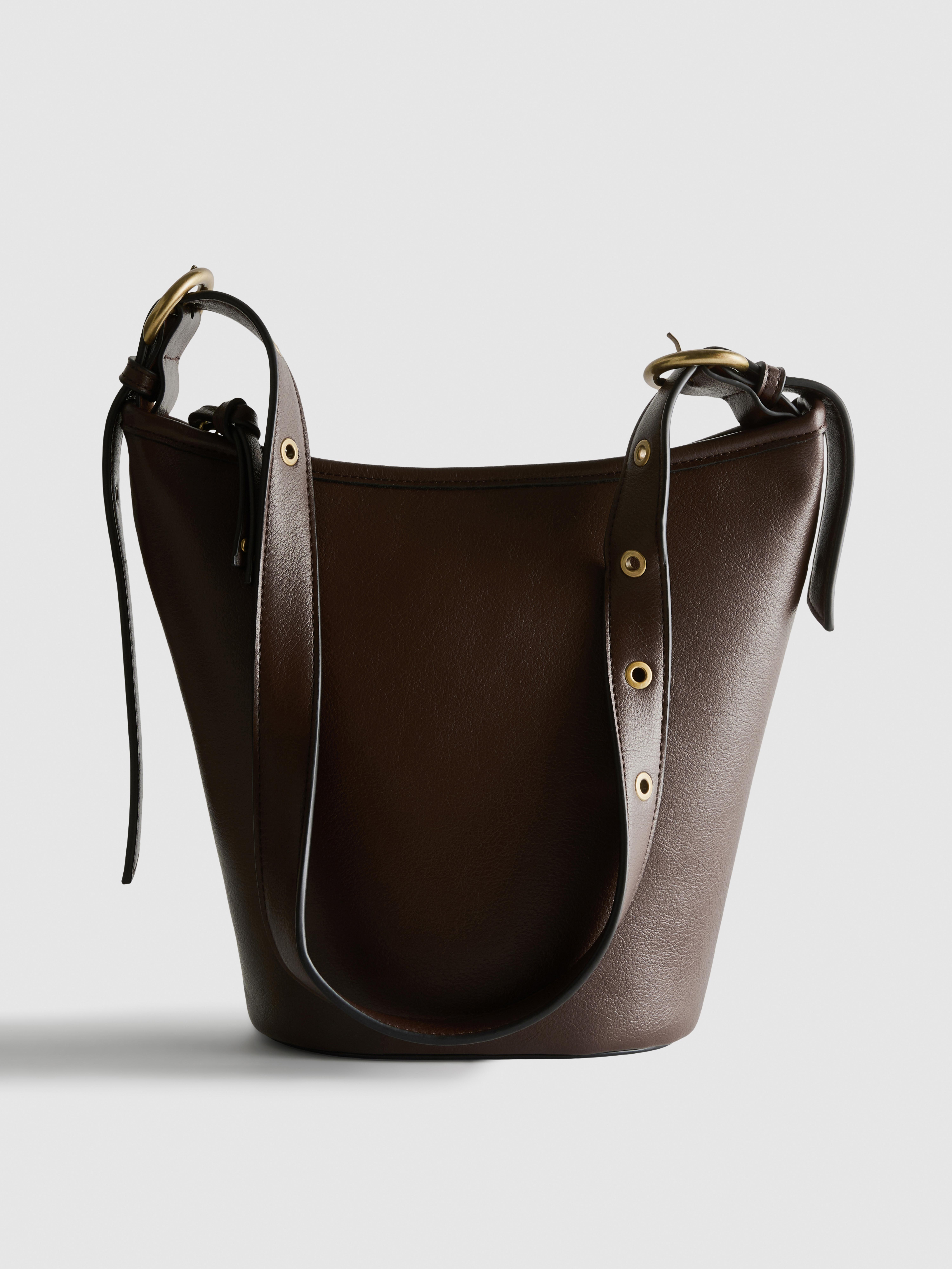 Chunky Buckle Bucket Bag