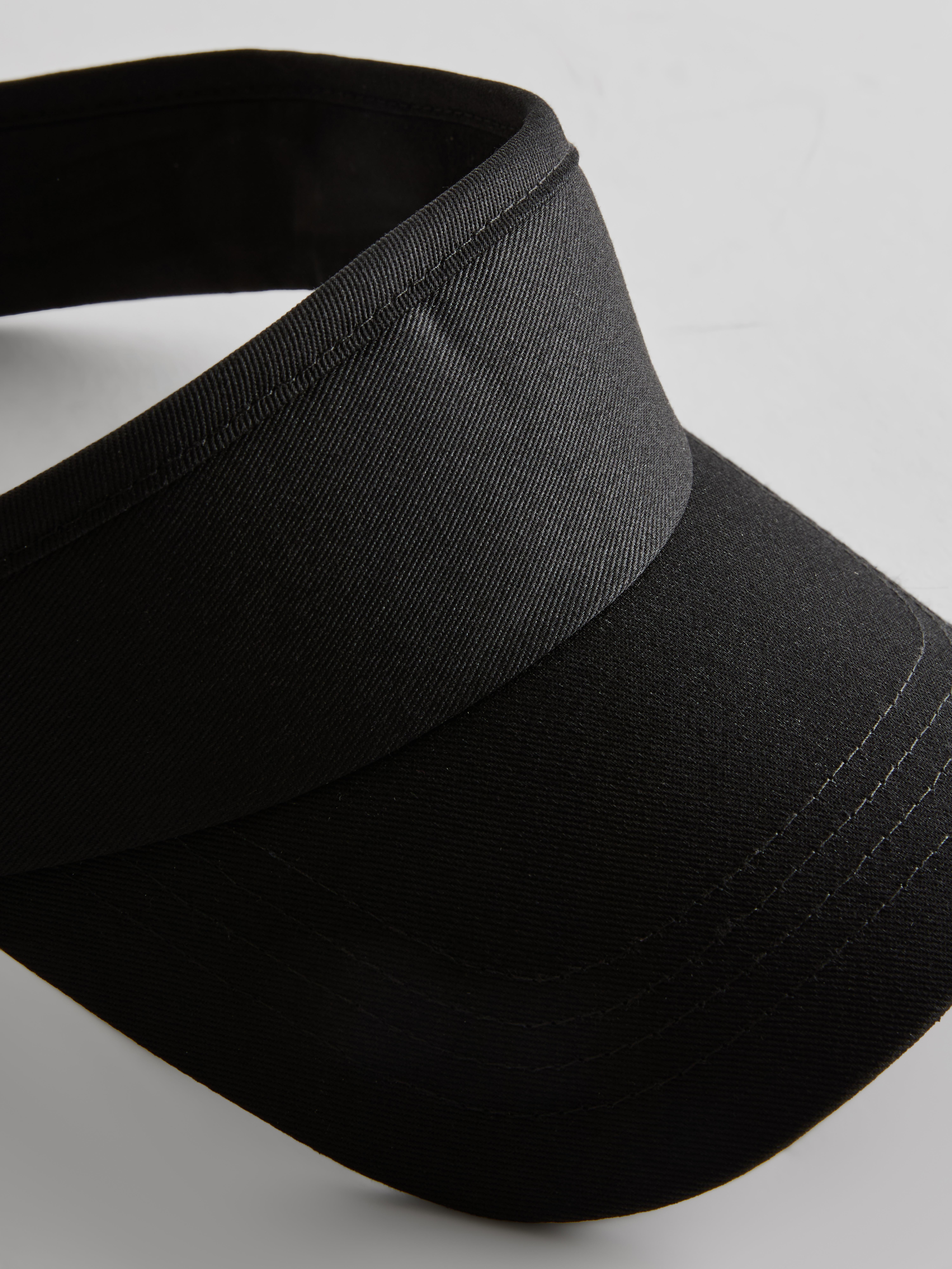 Visera de algodón
