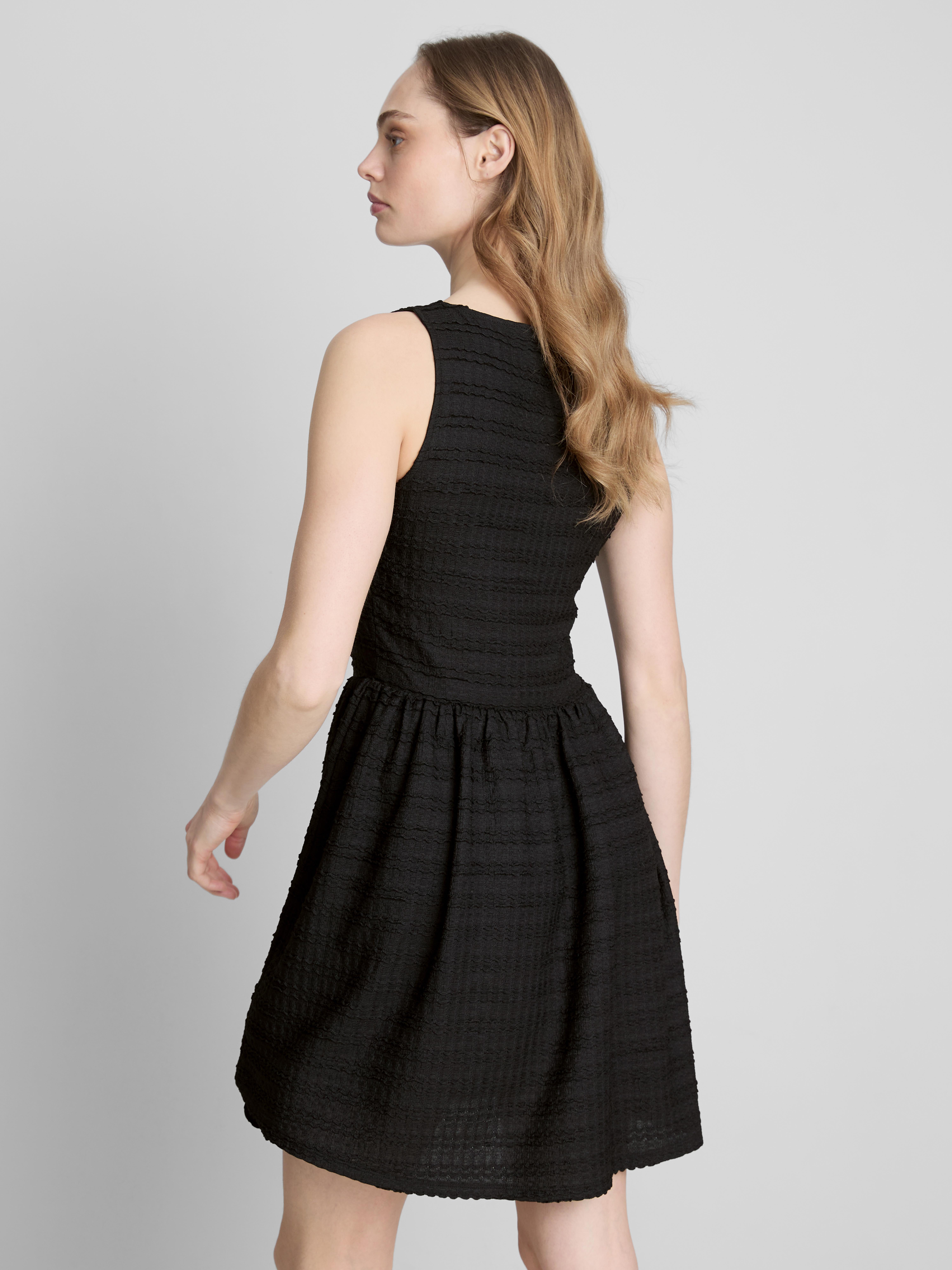 Rochie mini încrețită texturată