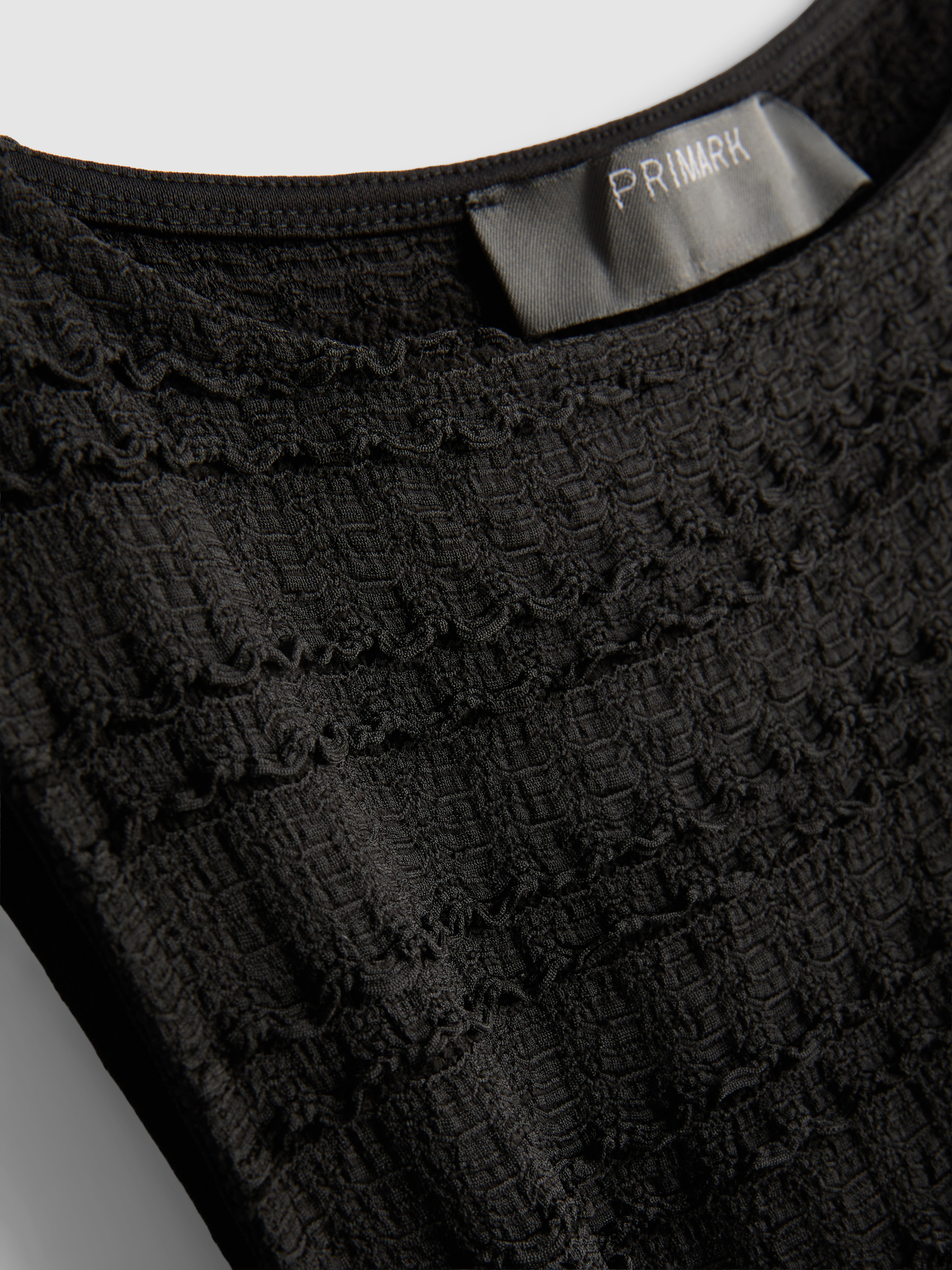 Rochie mini încrețită texturată