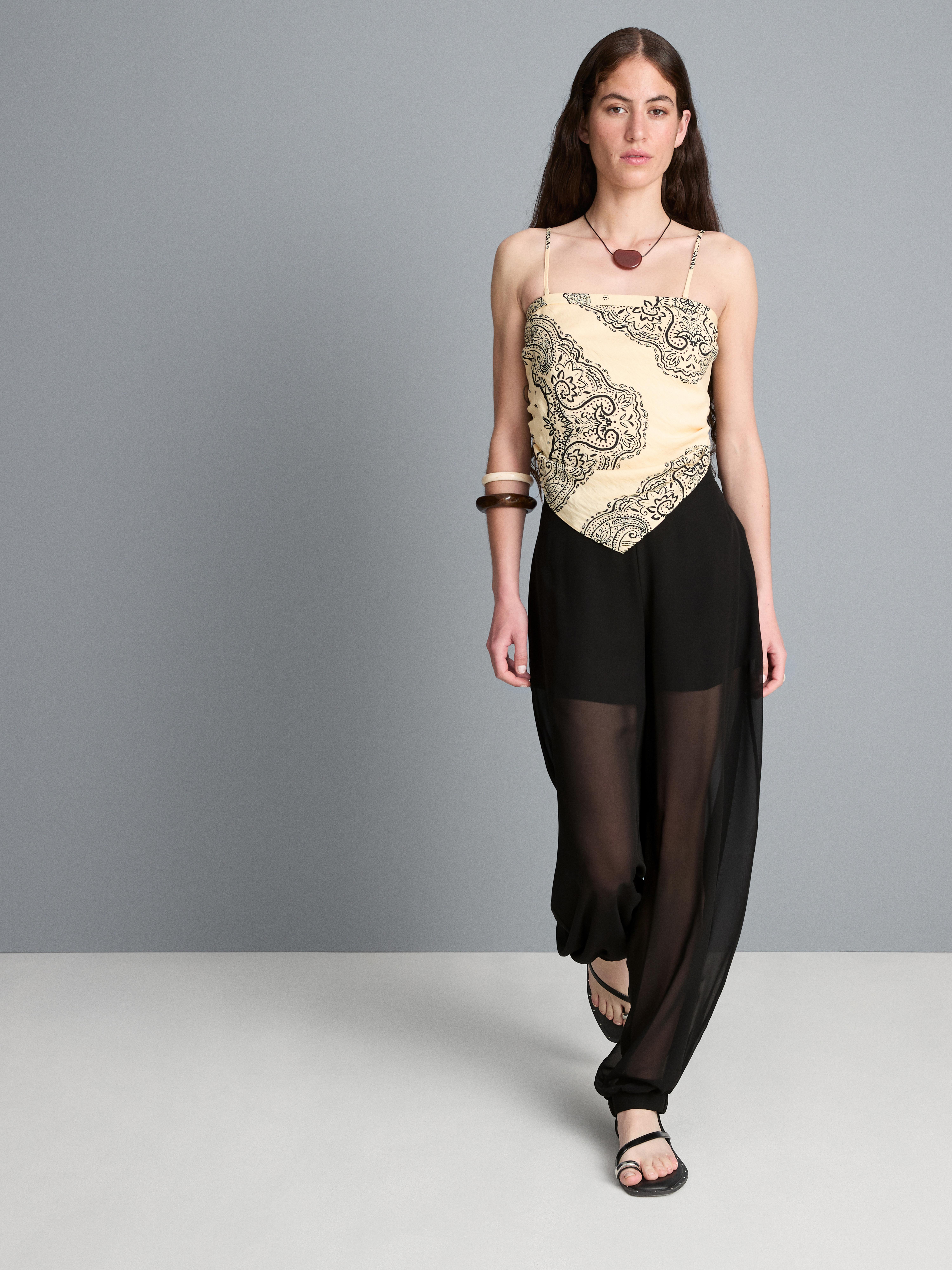Netzstoffhose mit Bündchen