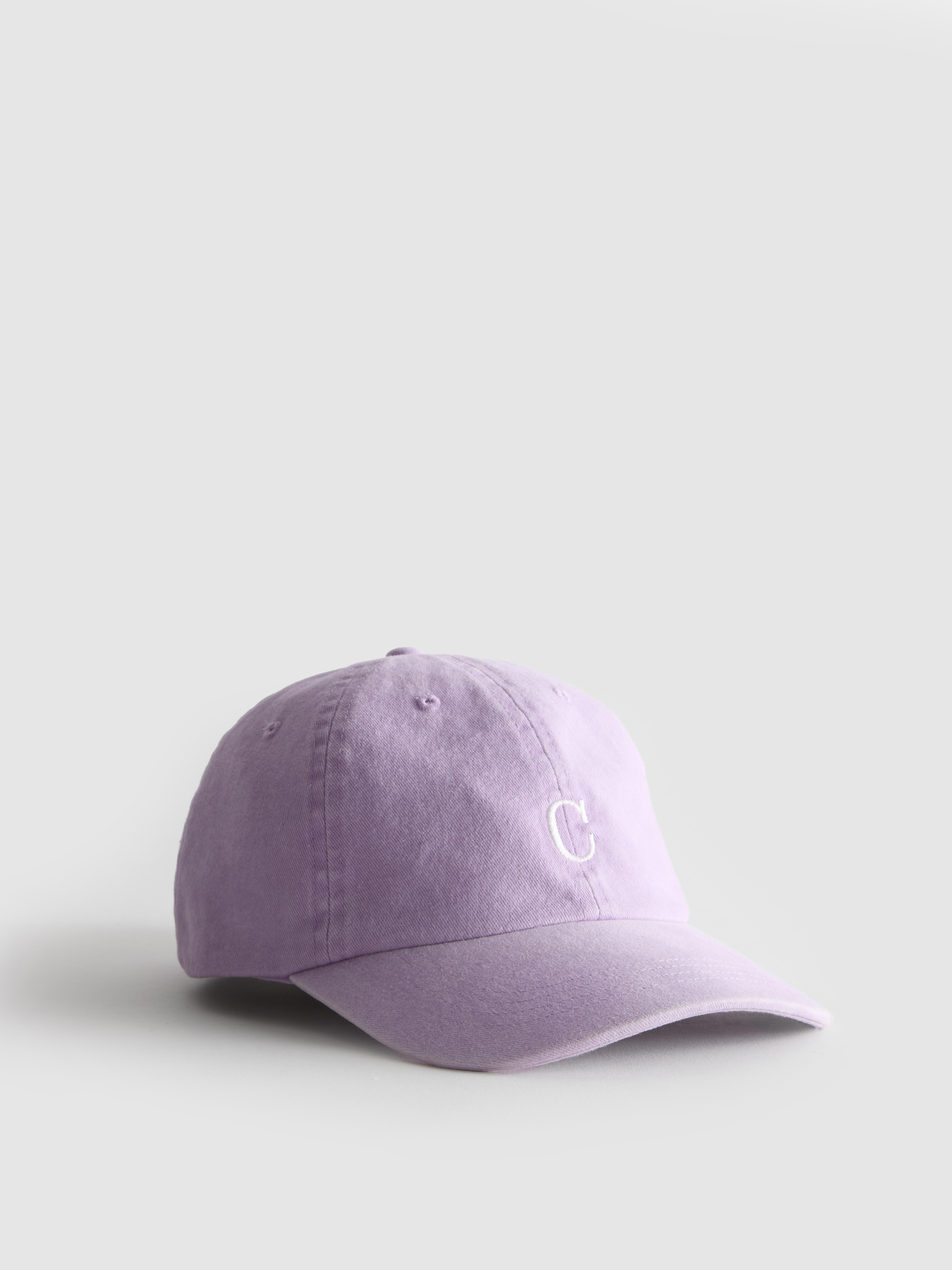 Casquette de baseball à initiale brodée