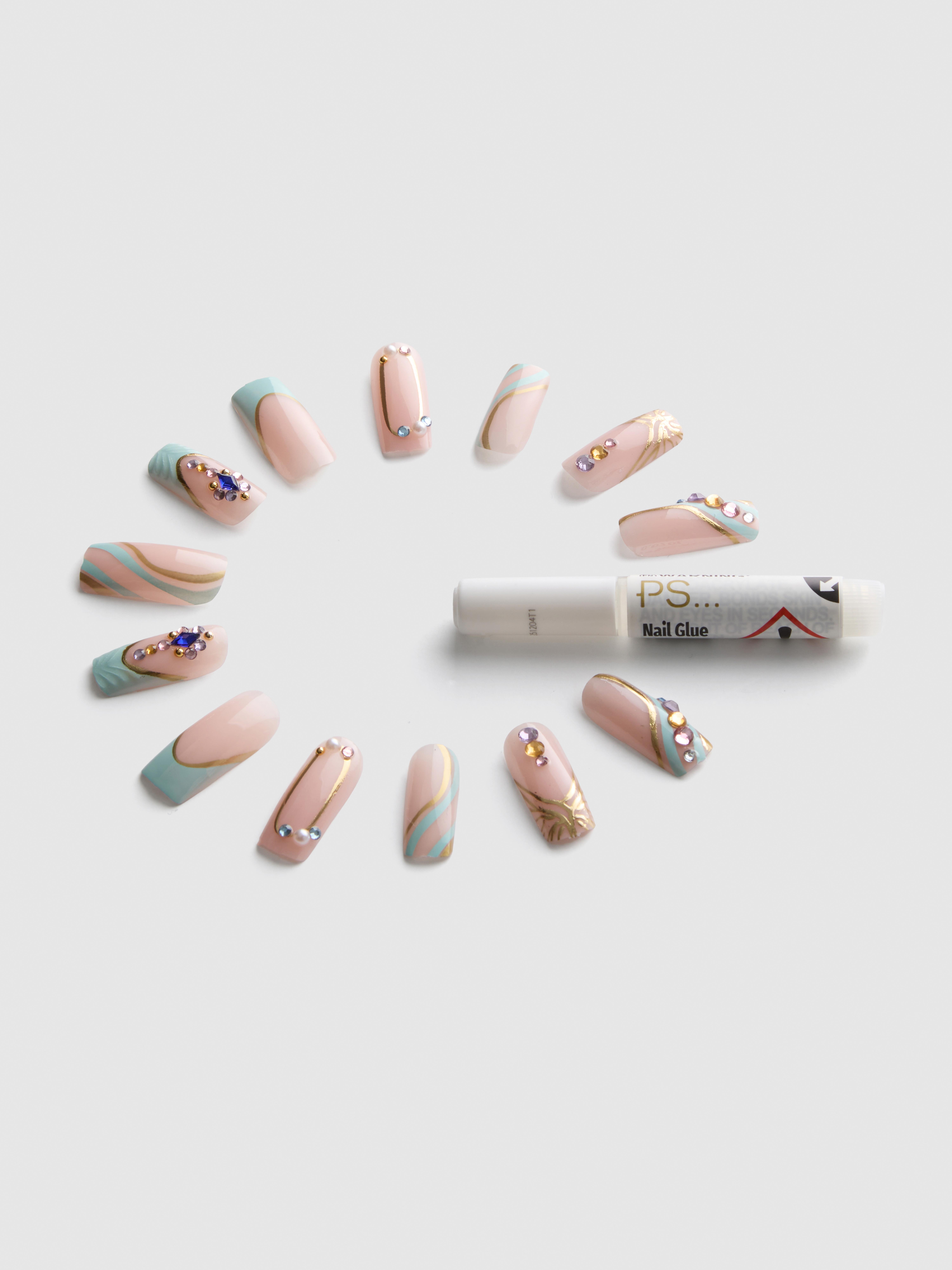 PS... Lange vierkante kunstnagels met versiering
