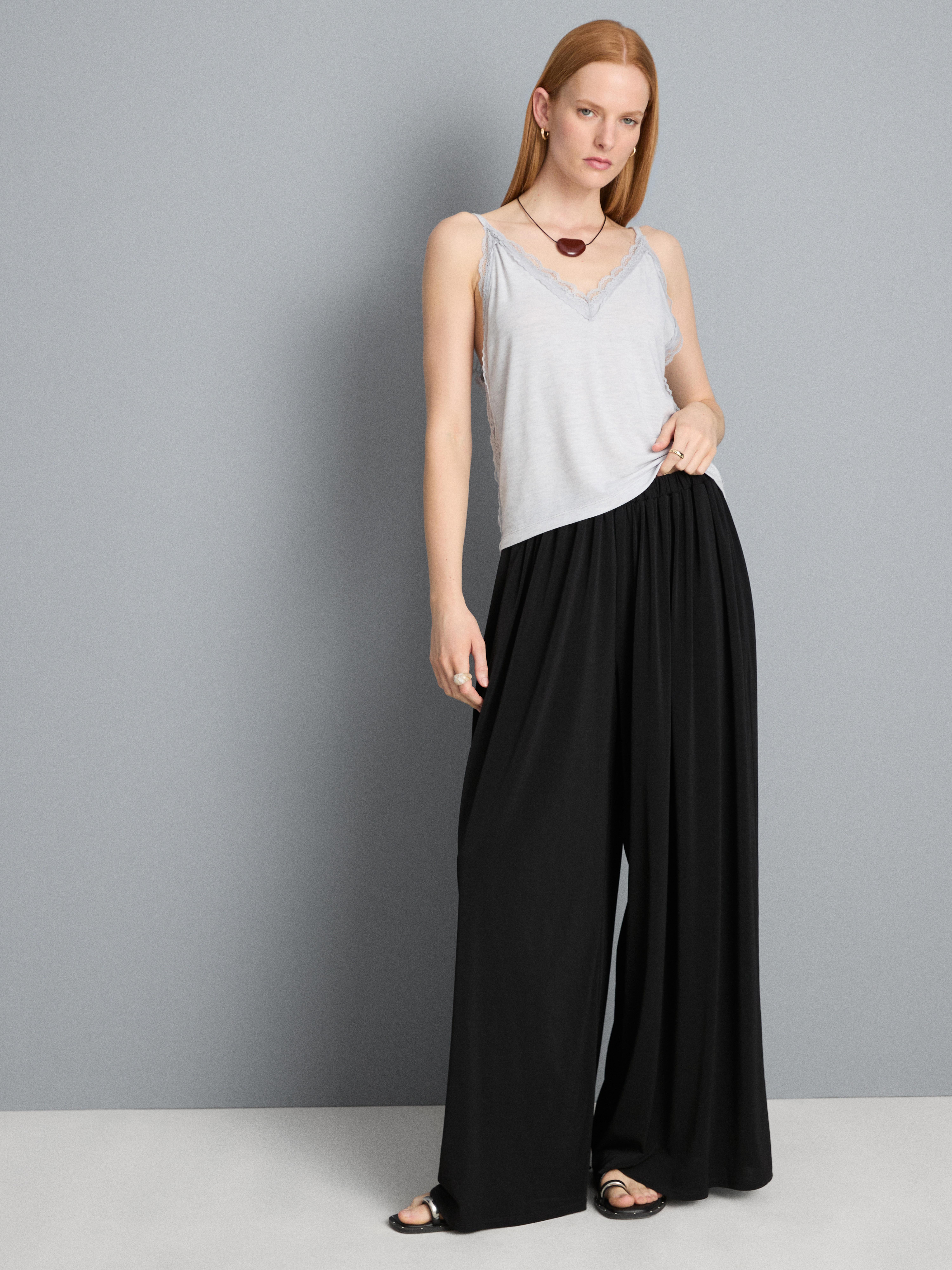 Pantaloni larghi drappeggiati