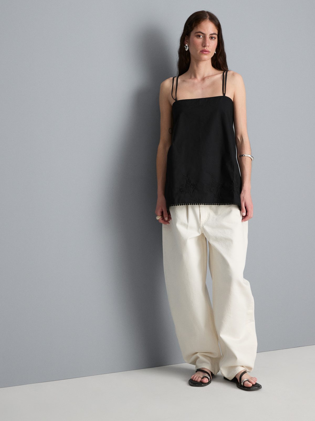 Black Embroidered Cami Top – Primark – صورة إعلانية للمنتج