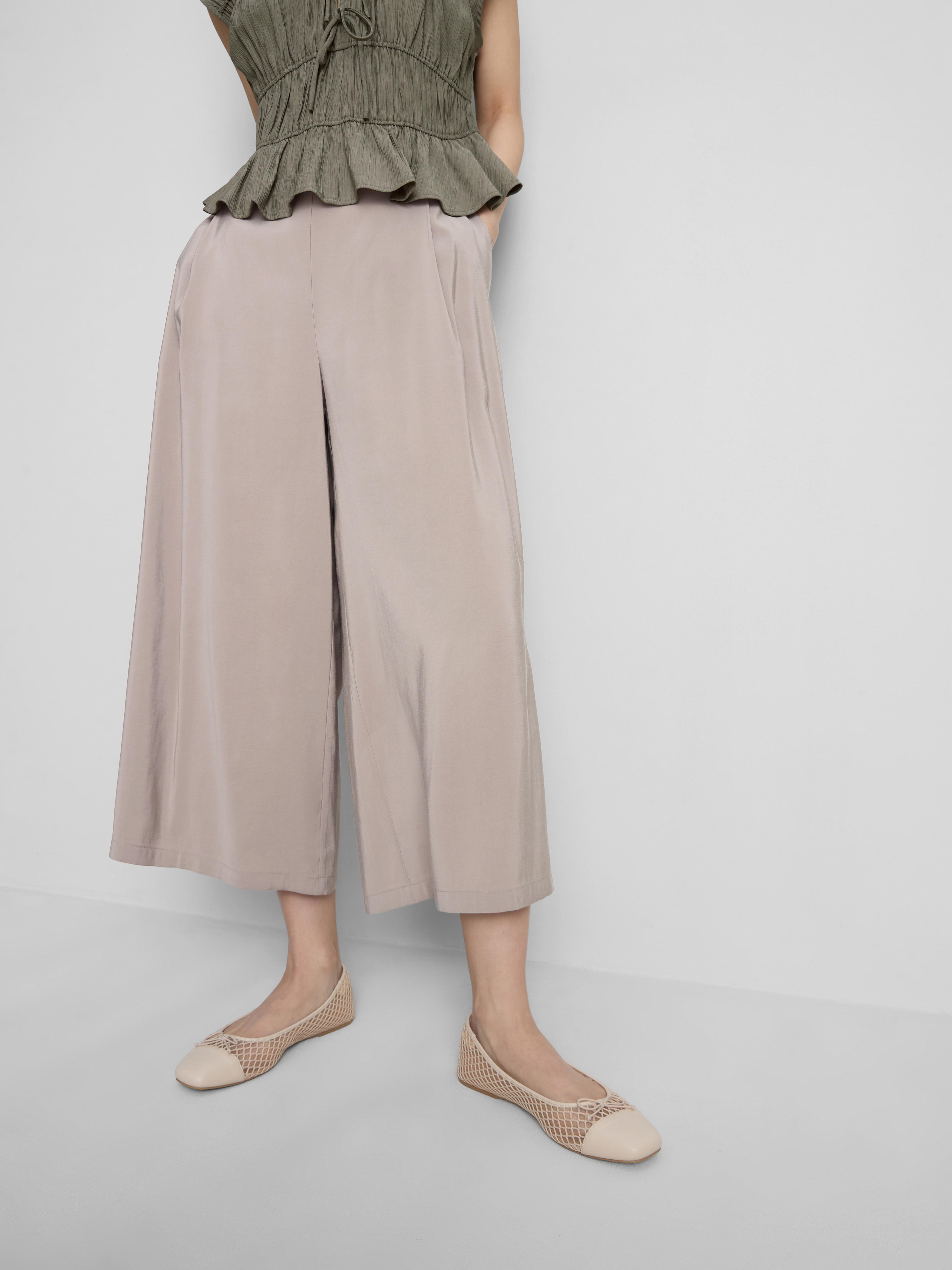 Pantalones anchos tipo culotte de talle medio