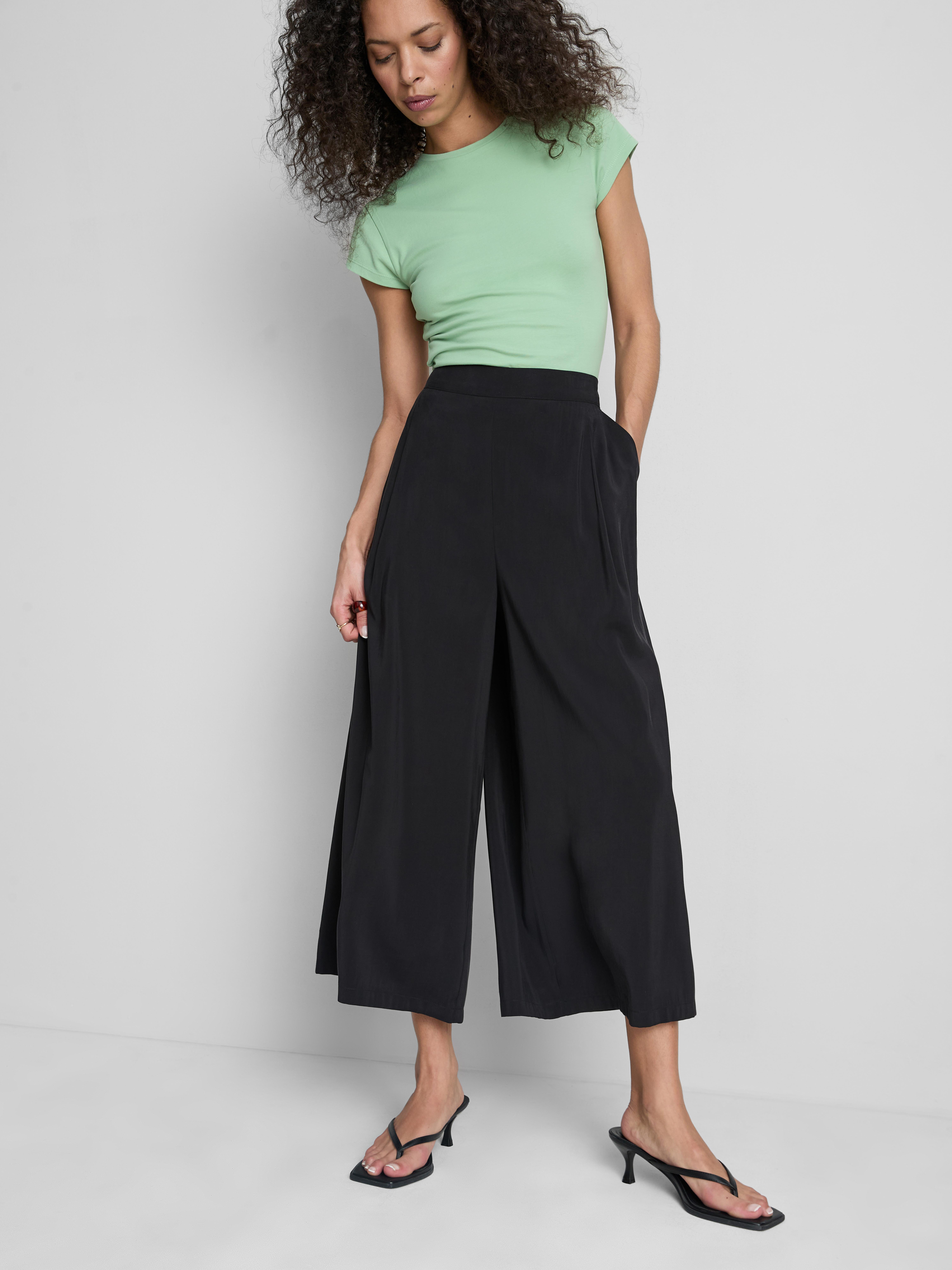 Mid-Rise Wide Leg Culotte Pants