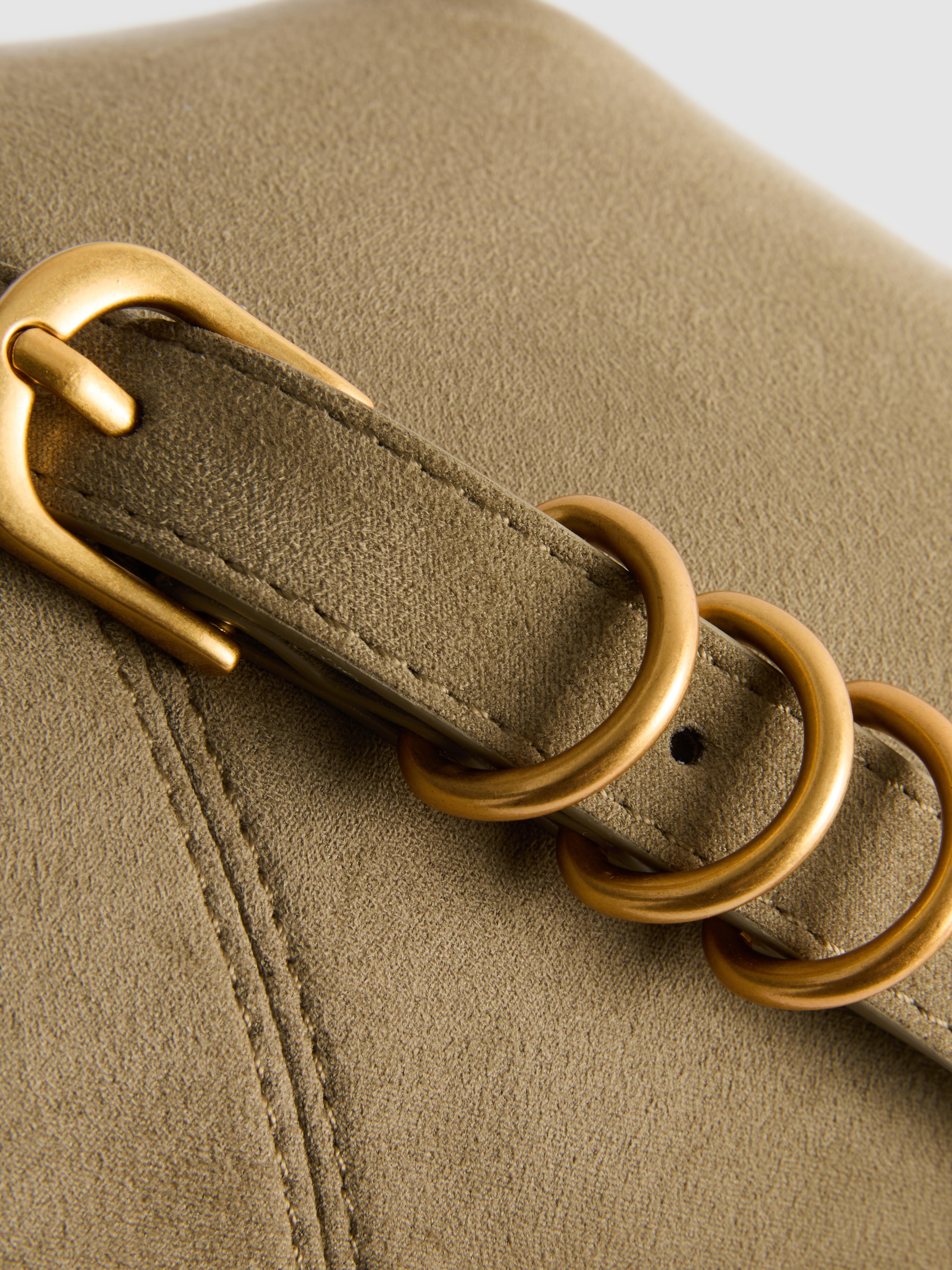 Bandolera de antelina