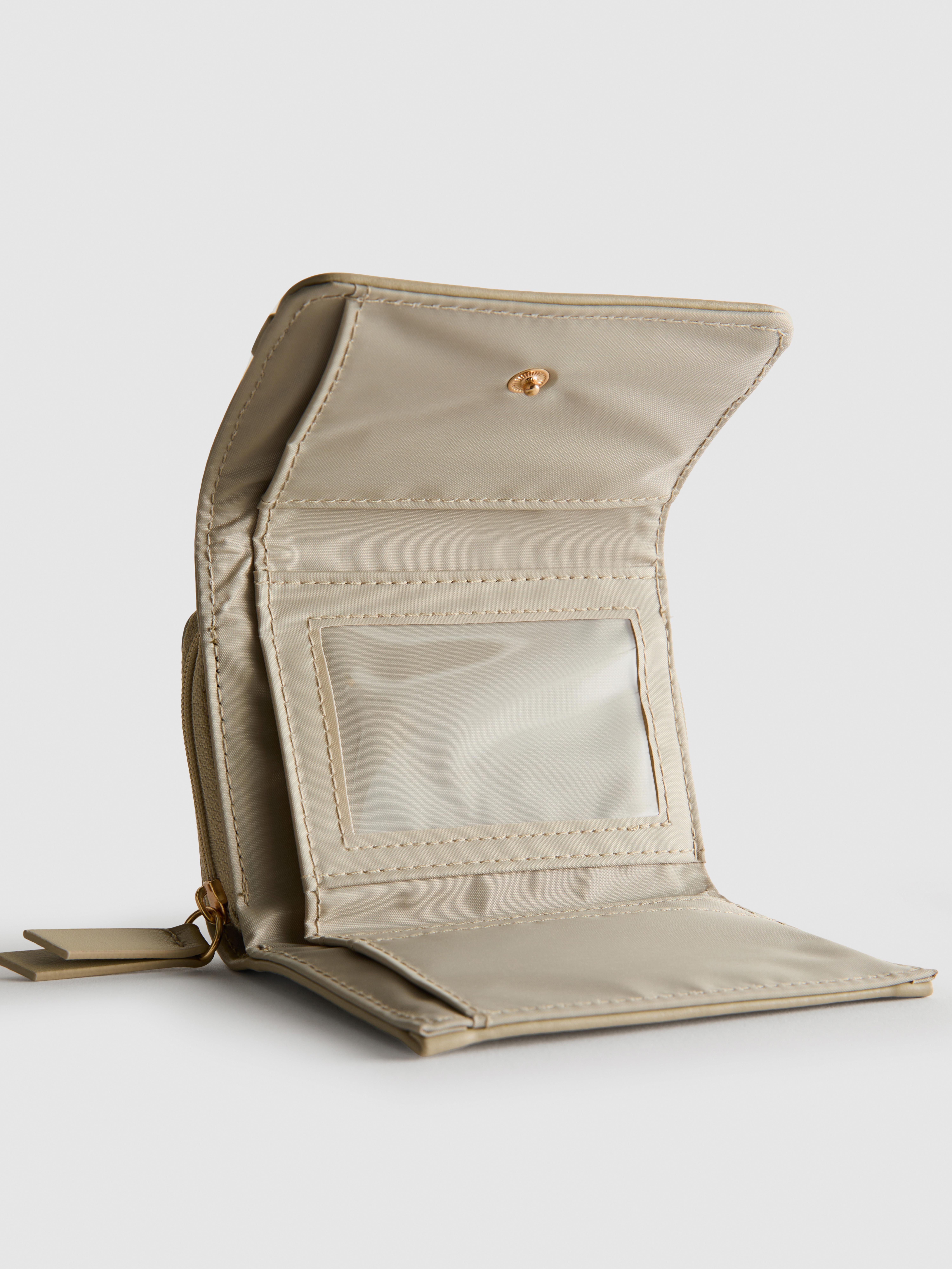 Zip-Up Metallic Detail Wallet