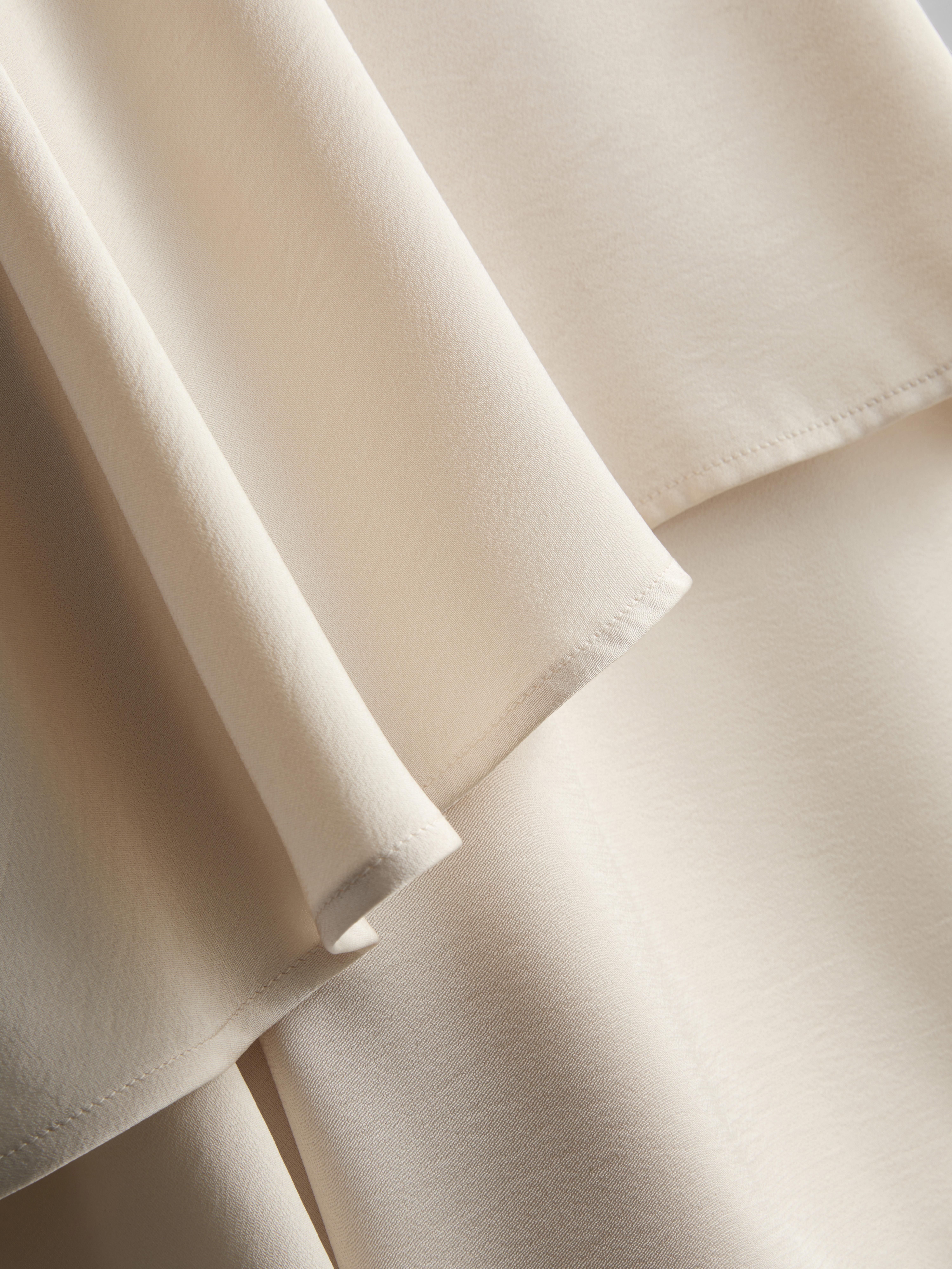 Cape-Top aus Satin