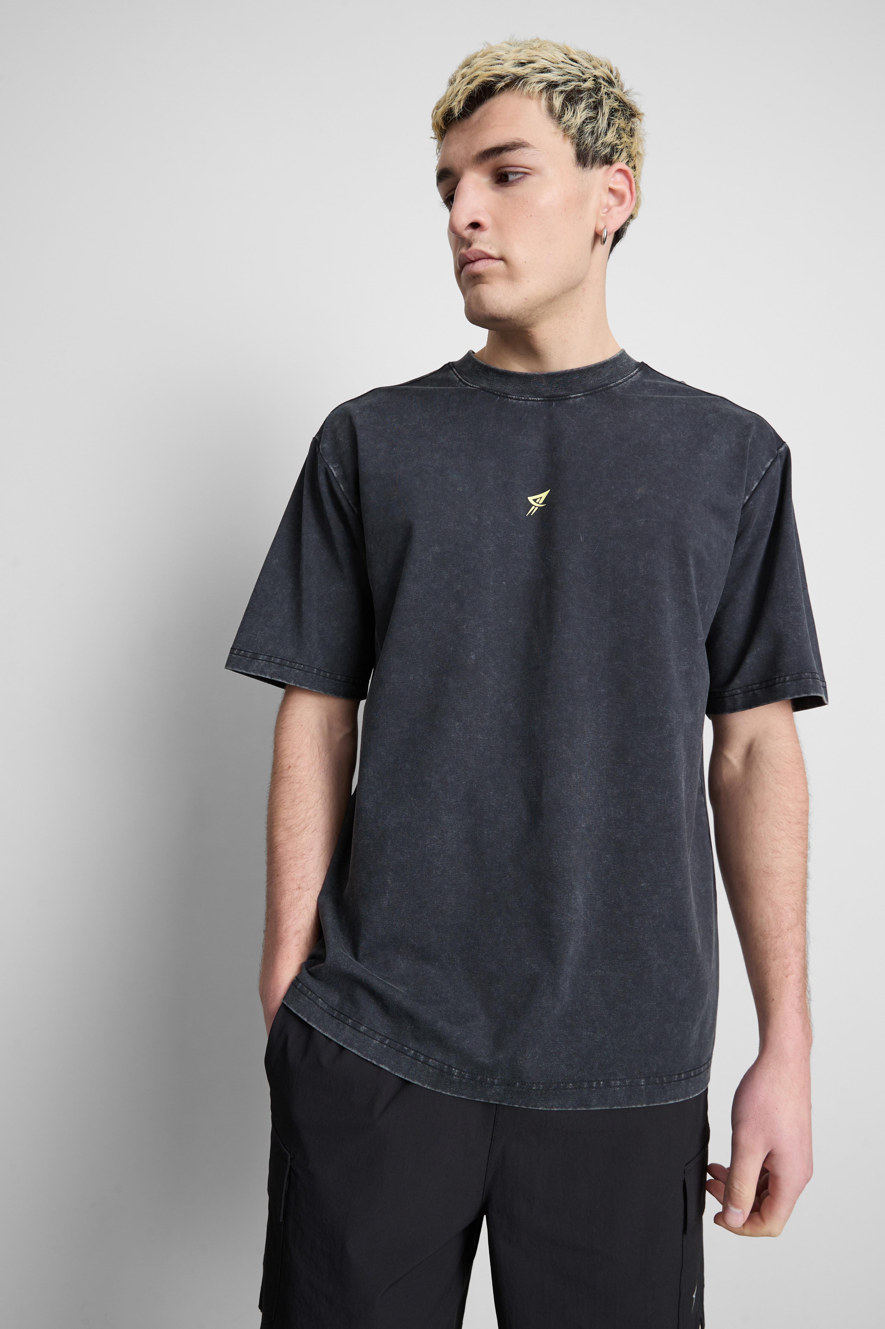 T-shirt de sport délavé à motif