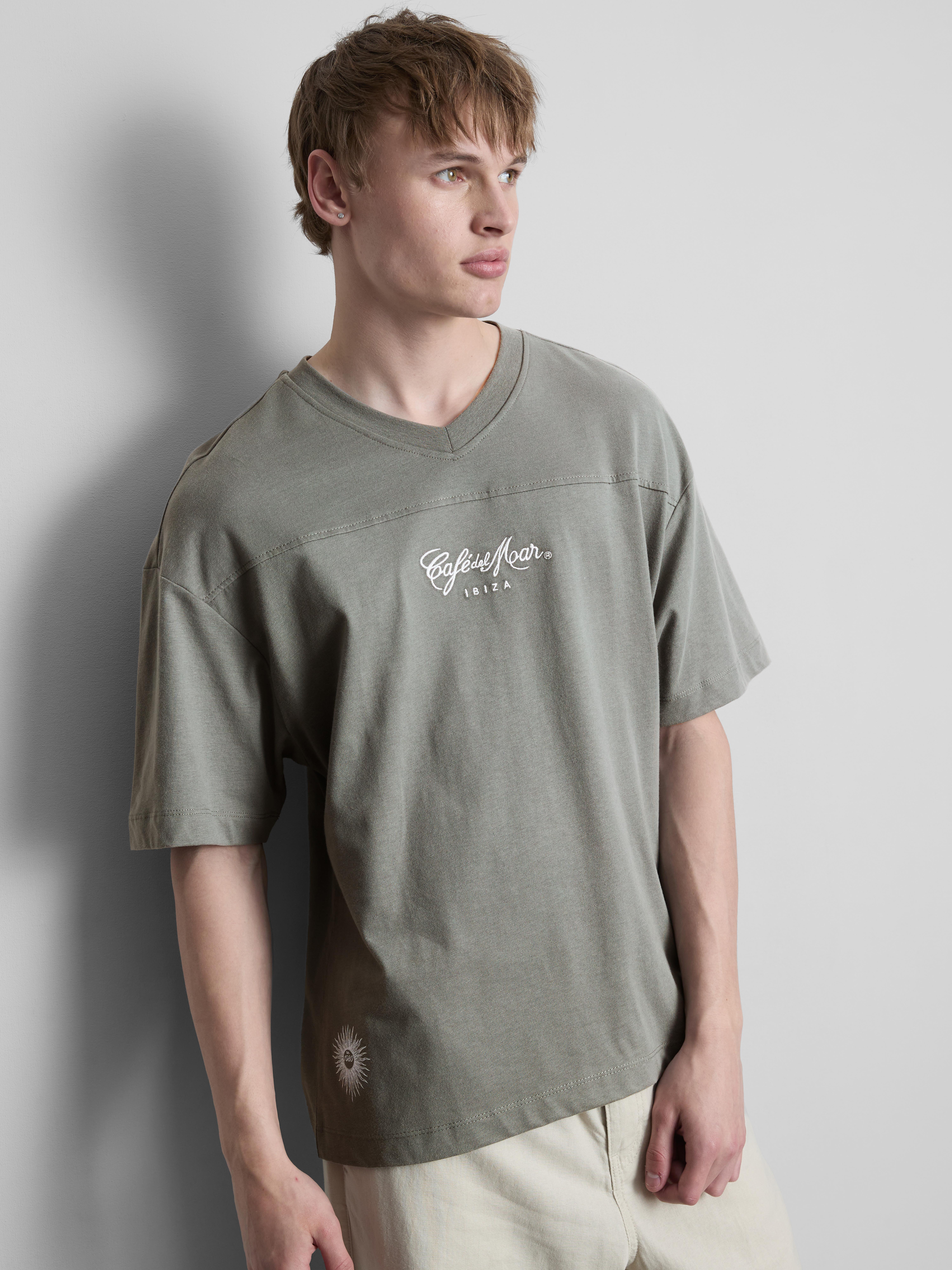 T-shirt à col en V Ibiza