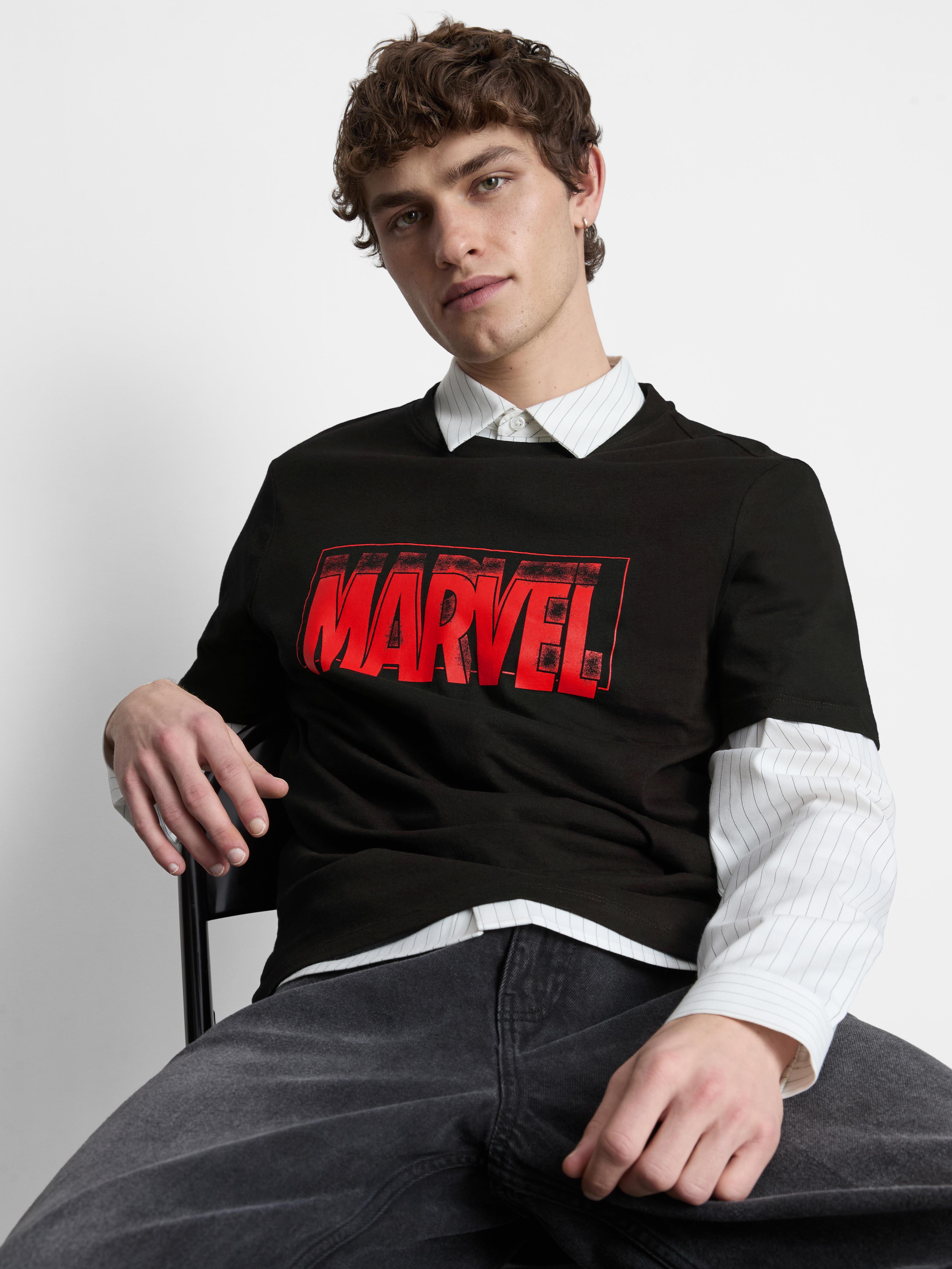 MARVEL Logo T-Shirt