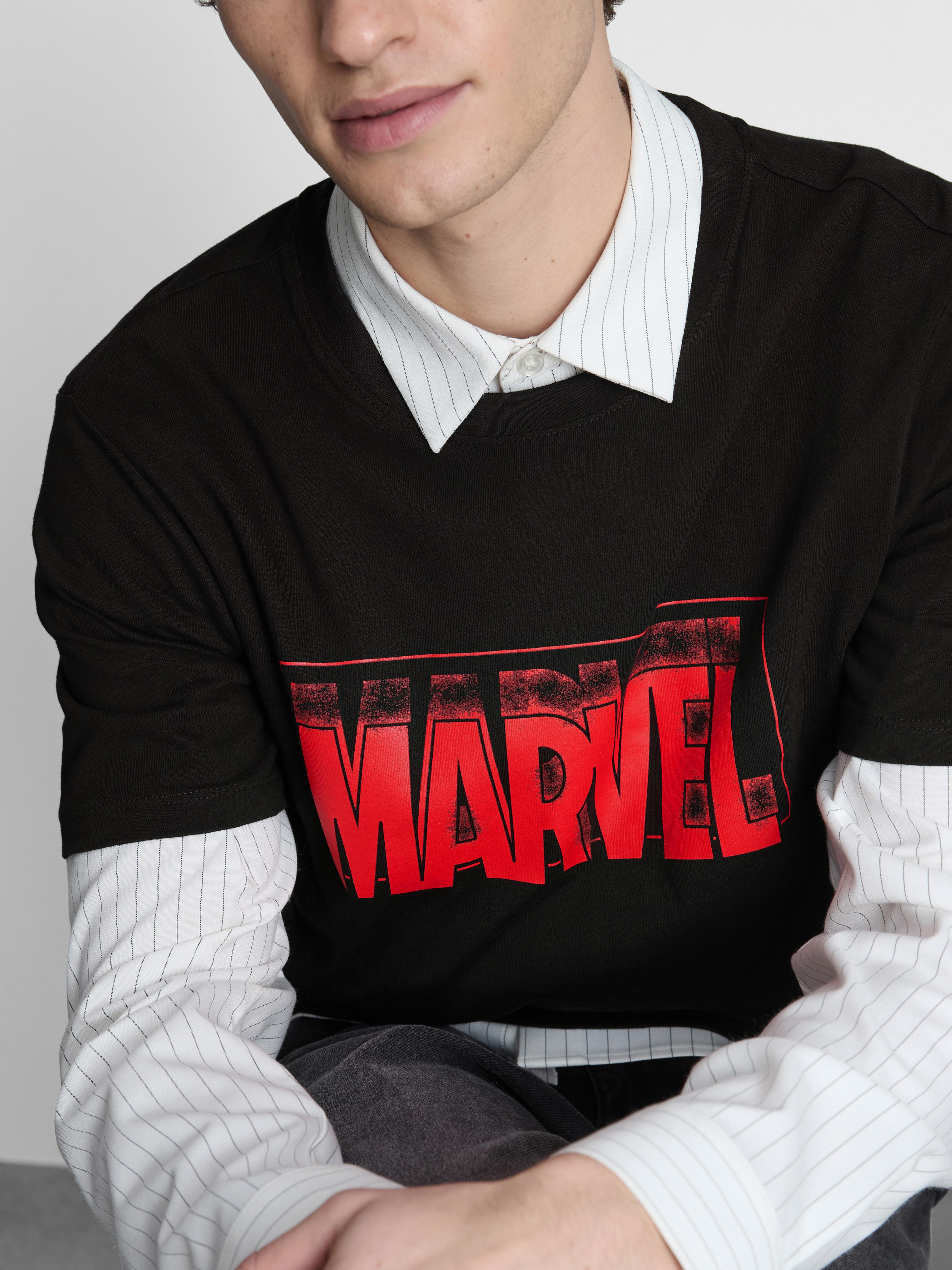 MARVEL Logo T-Shirt