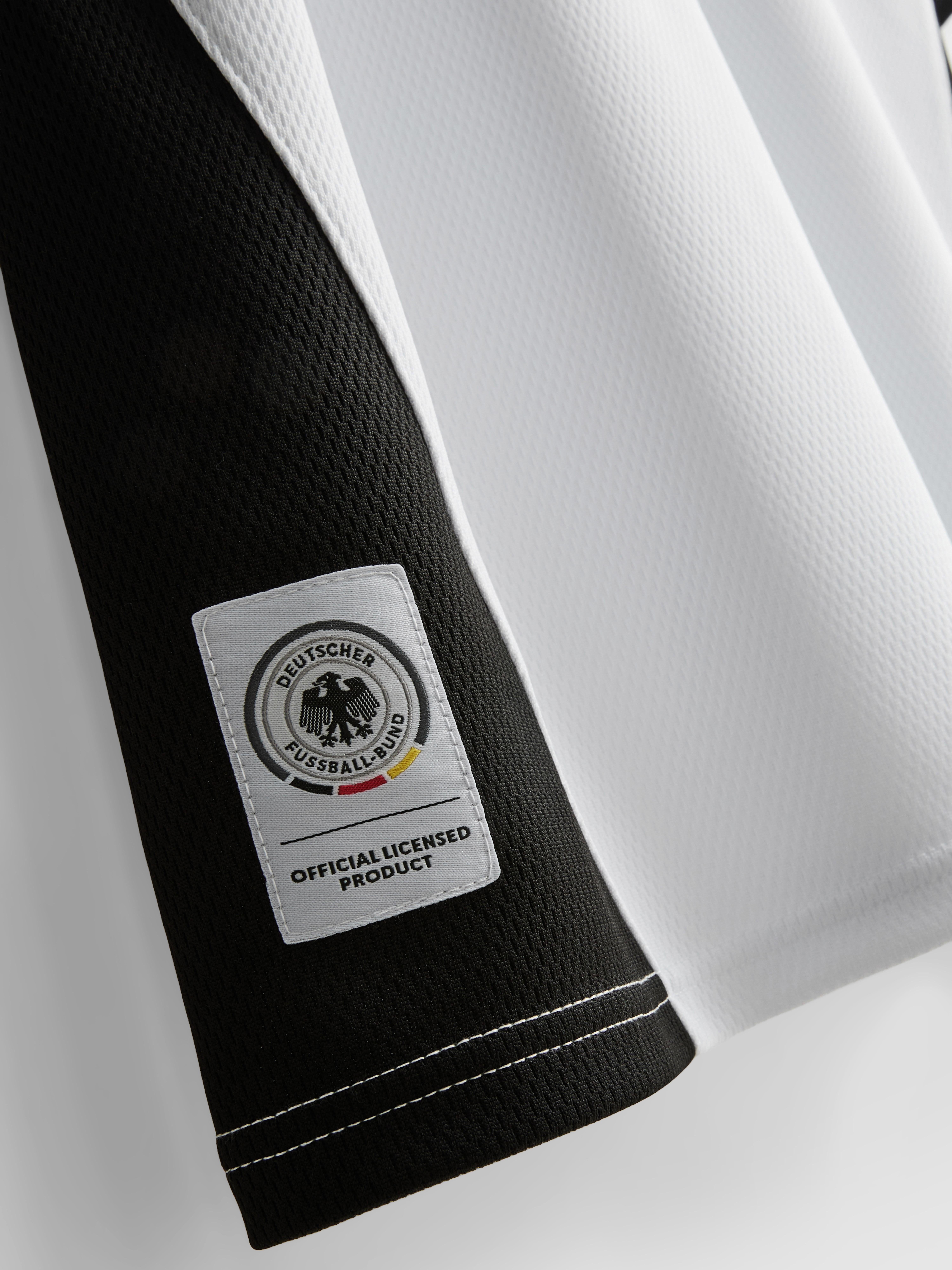 „Deutschland FC“ Fußballtrikot aus Netzstoff