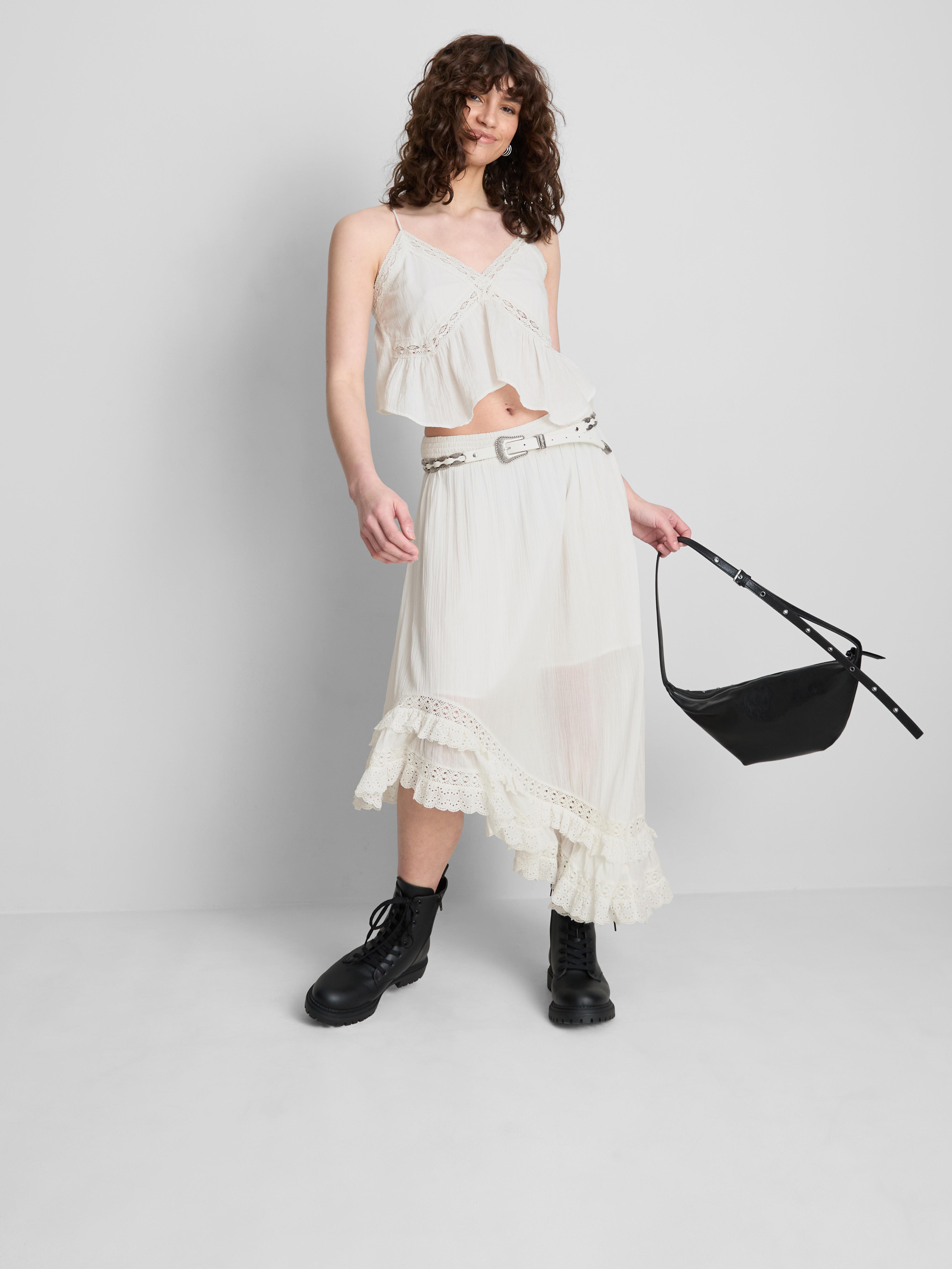 The Primark Scene | Asymmetrischer Maxirock mit Lochstickerei
