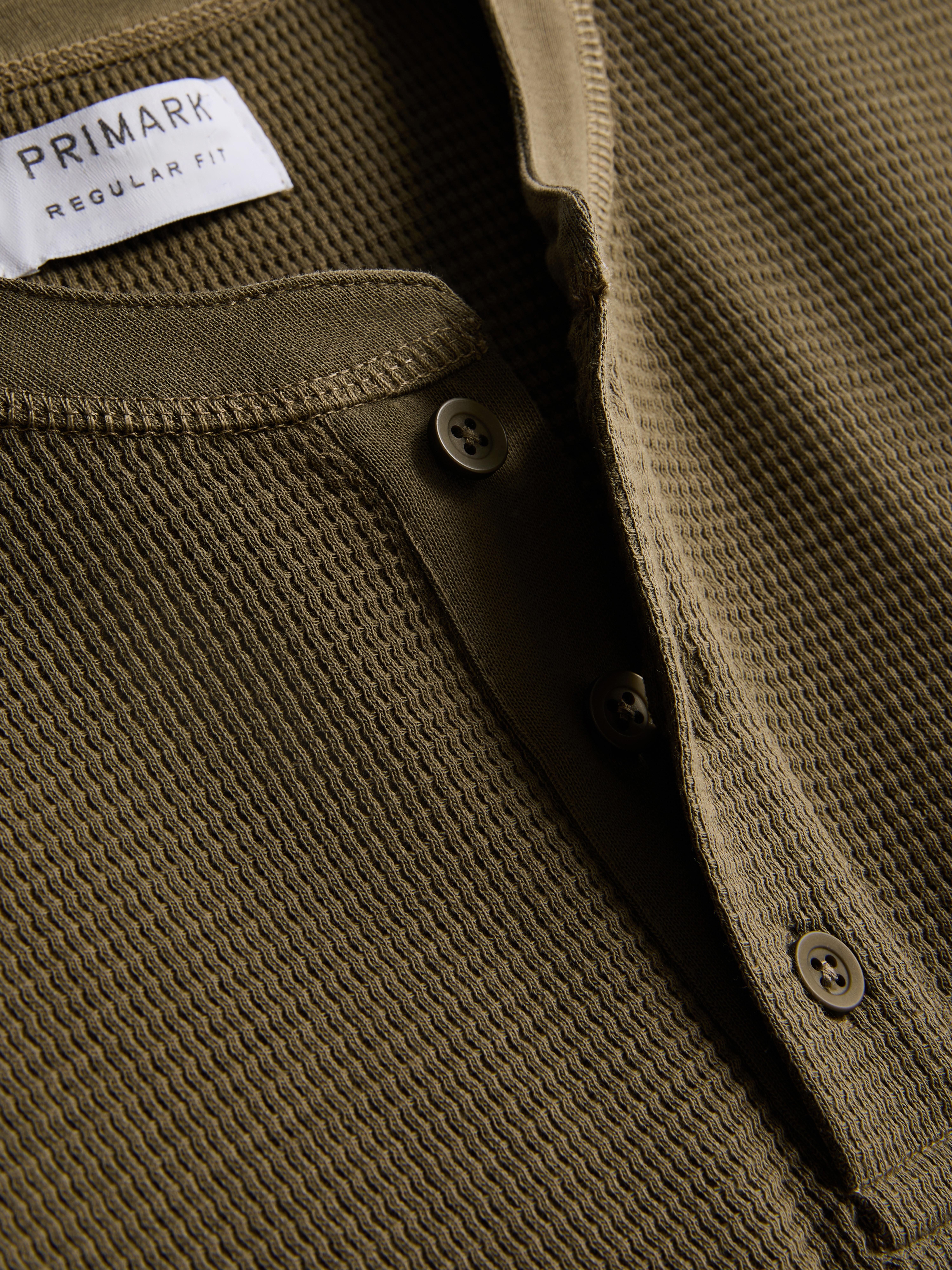 T-shirt gola padre textura waffle