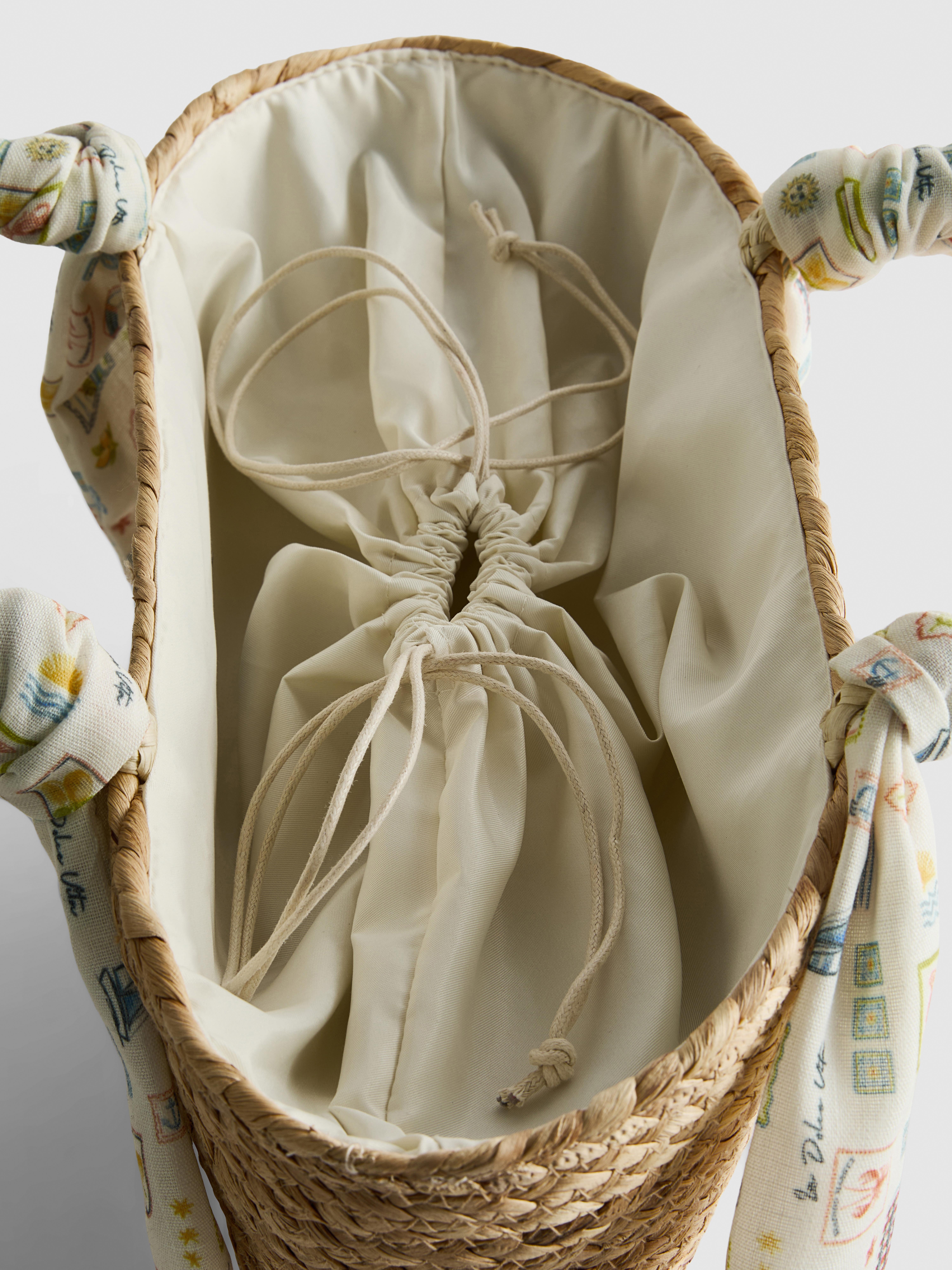 Woven Straw Midi Bucket Bag
