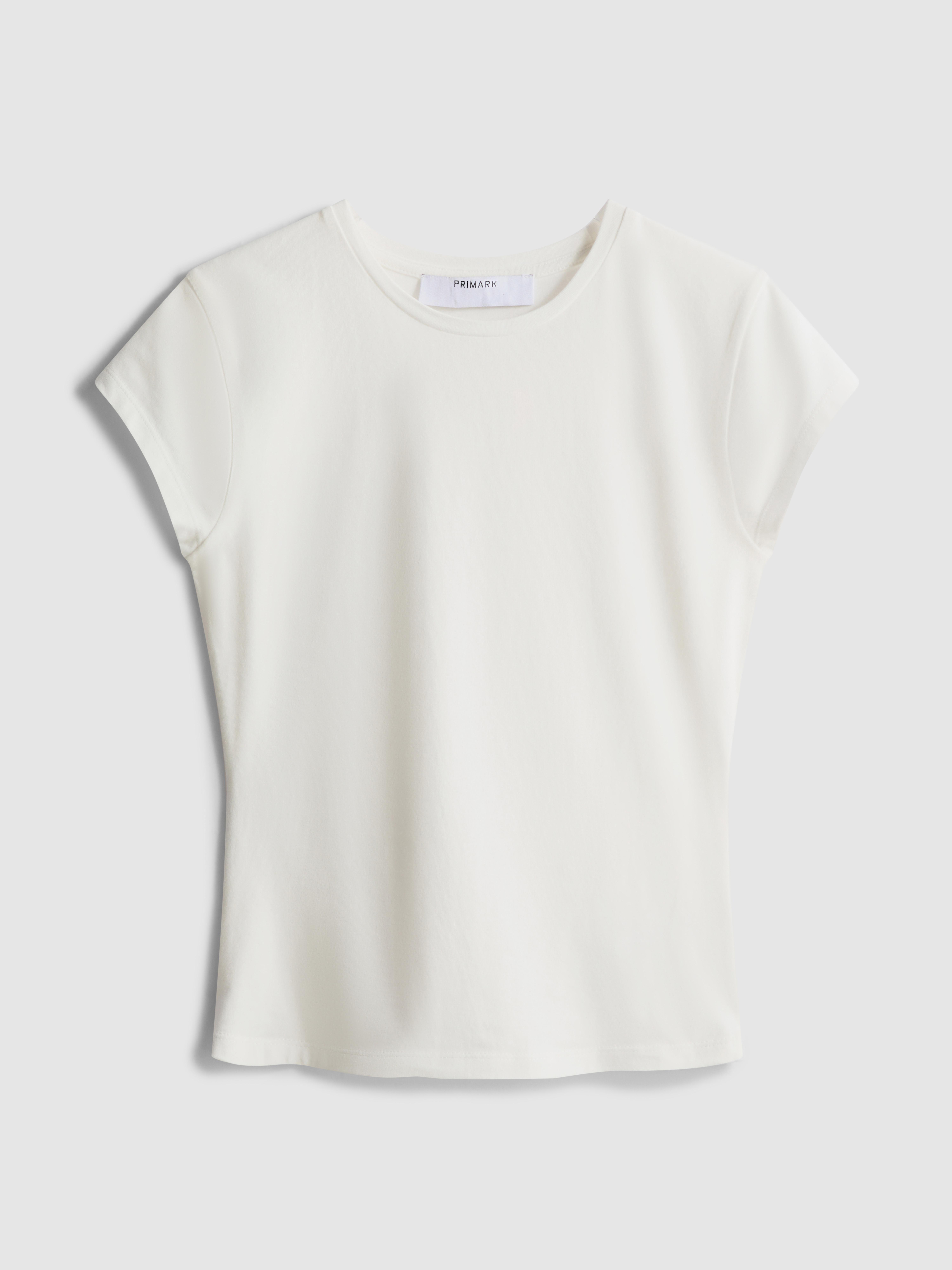 Camiseta ajustada con mangas casquillo