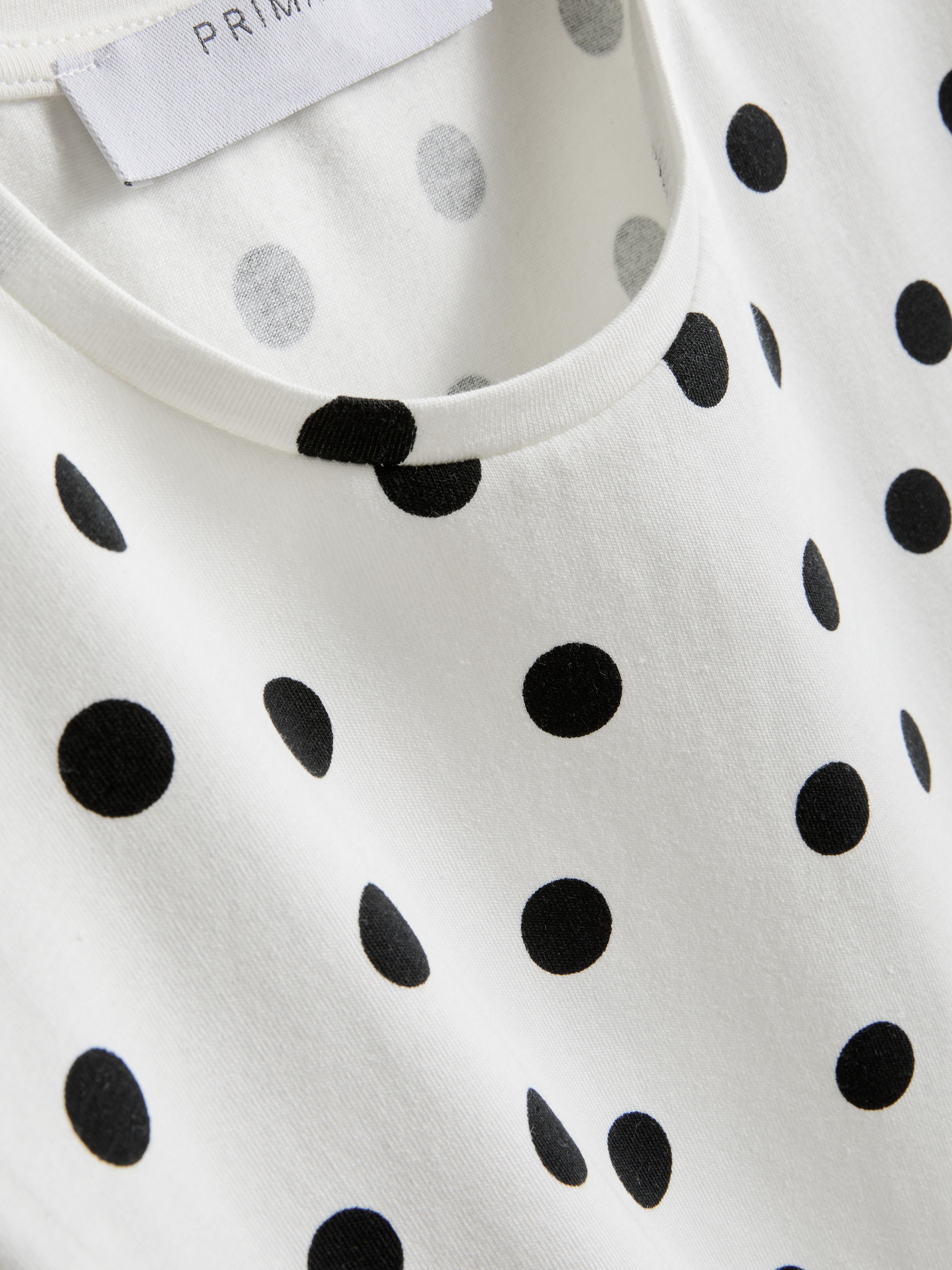 Fitted Cap Sleeve T-Shirt