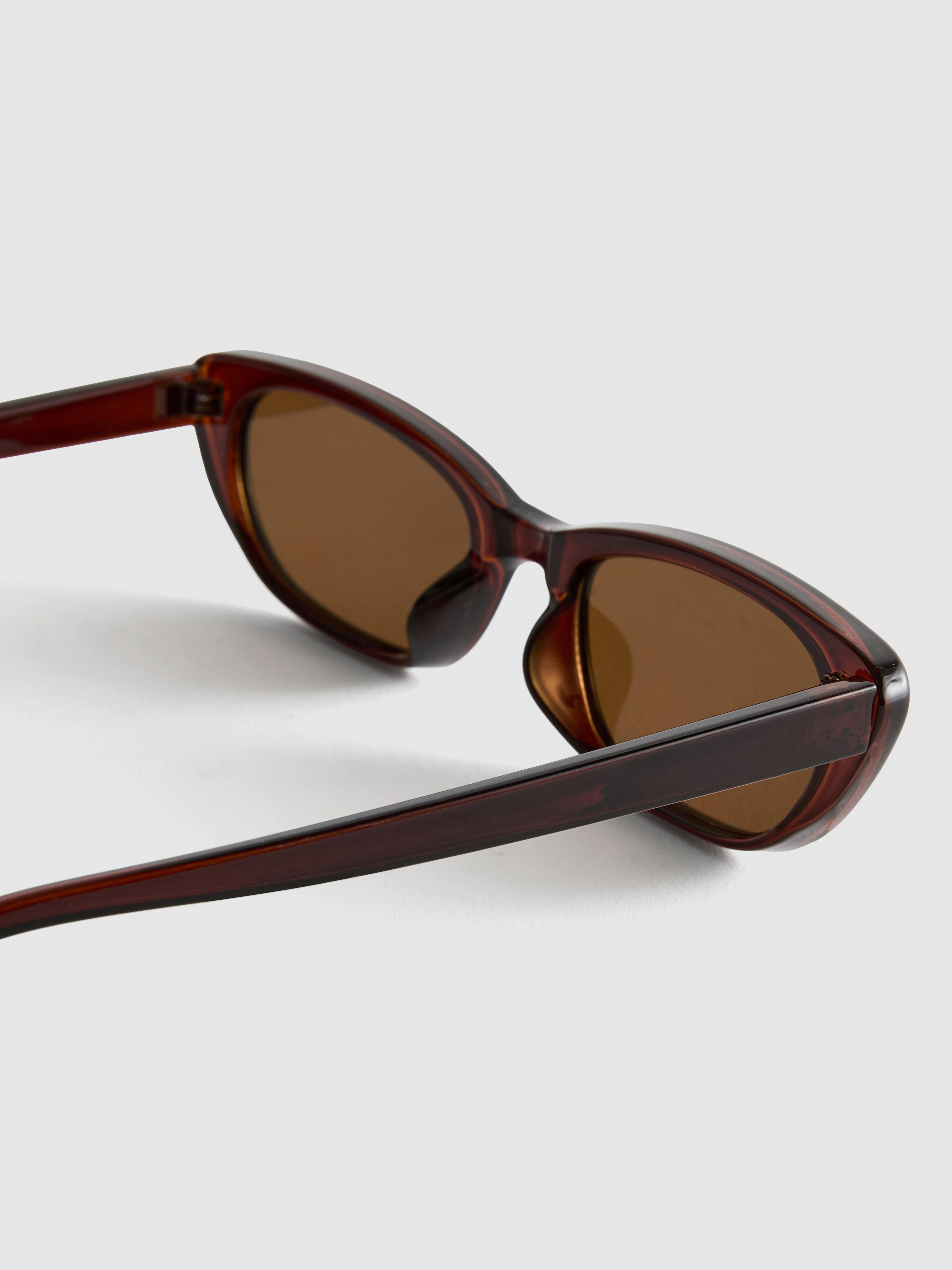 Slim Cat Eye Sunglasses