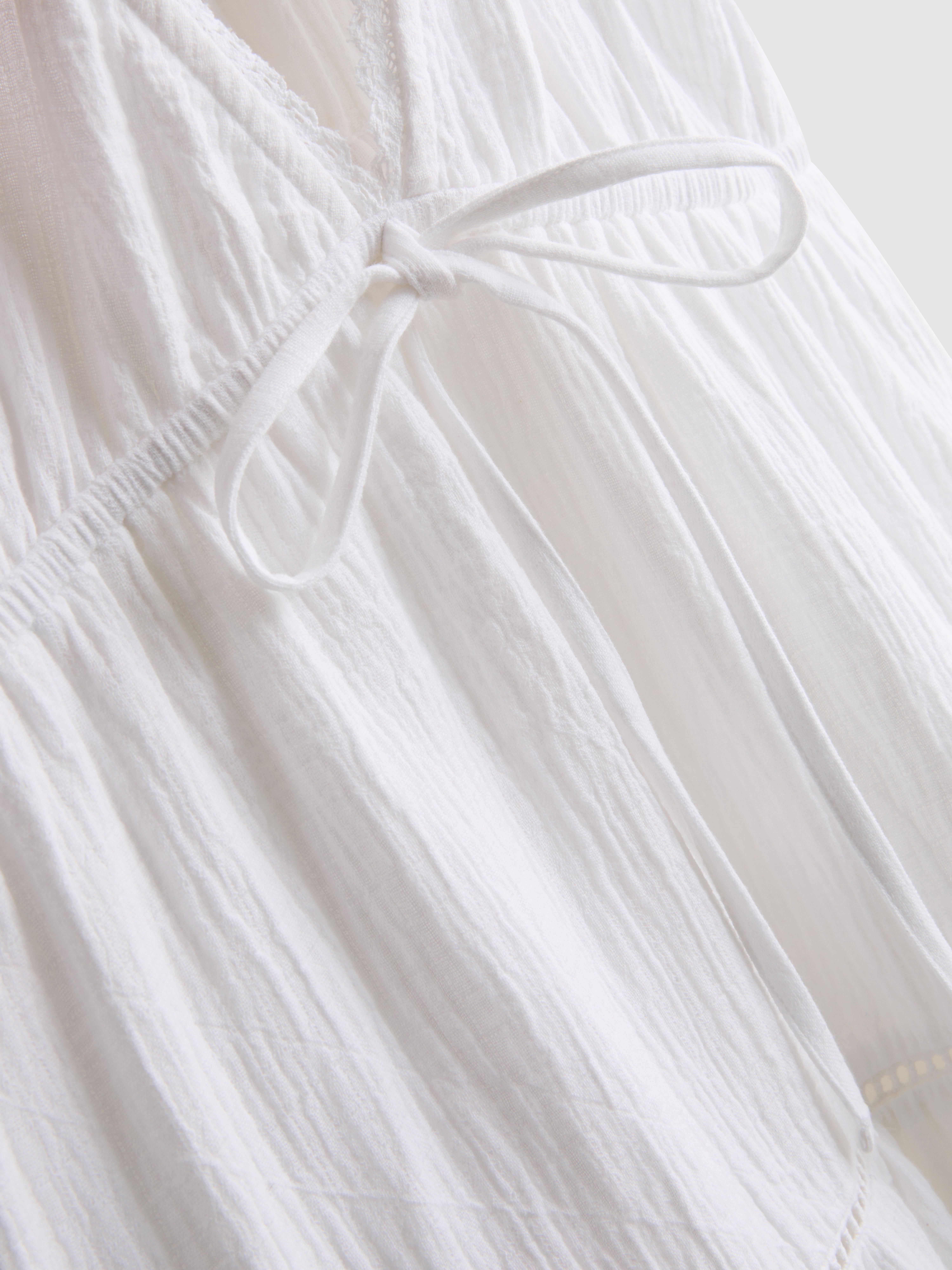 Stufen-Minikleid aus Baumwolle mit V-Ausschnitt