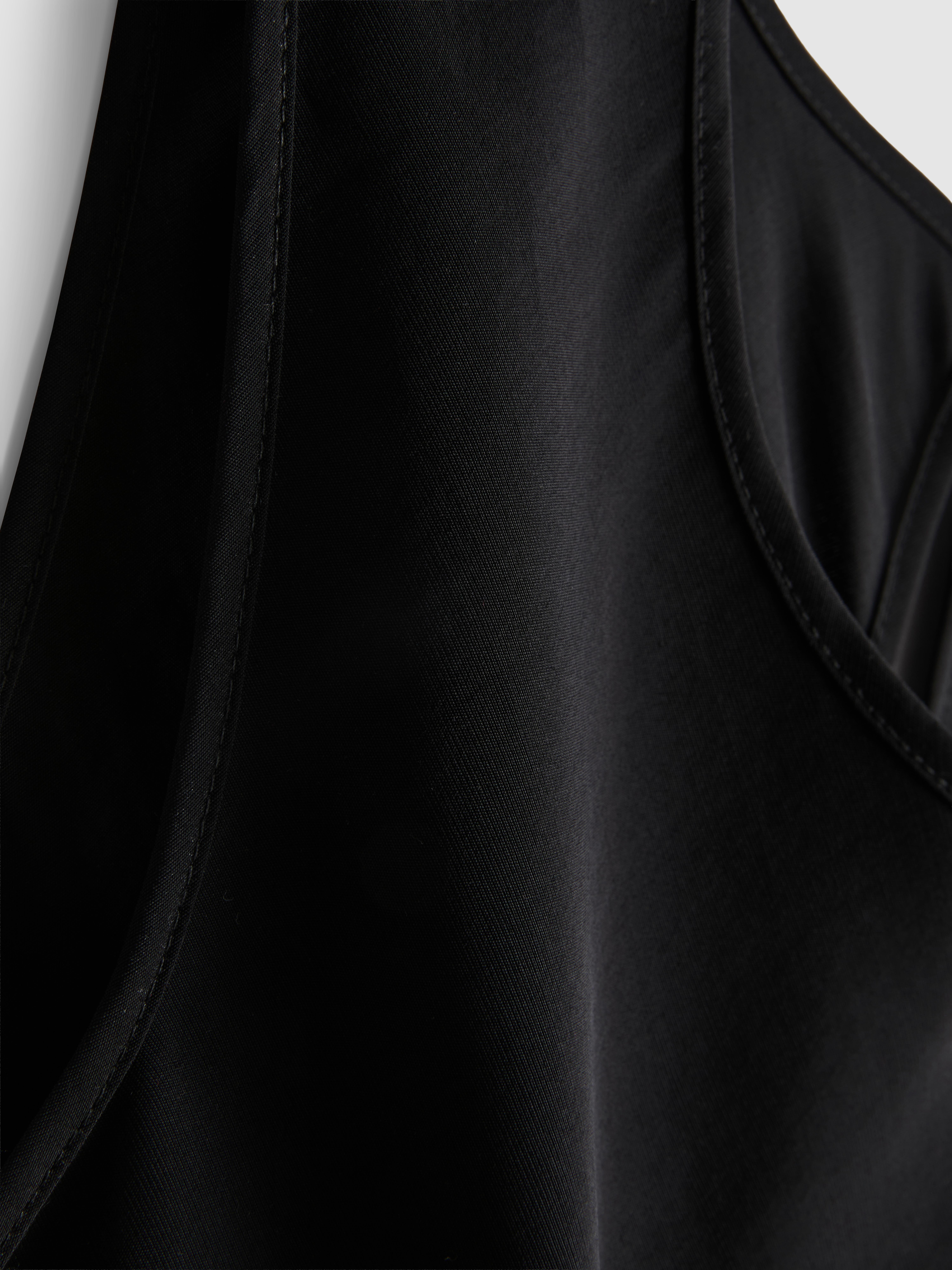 Asymmetric Hem Flowing Top