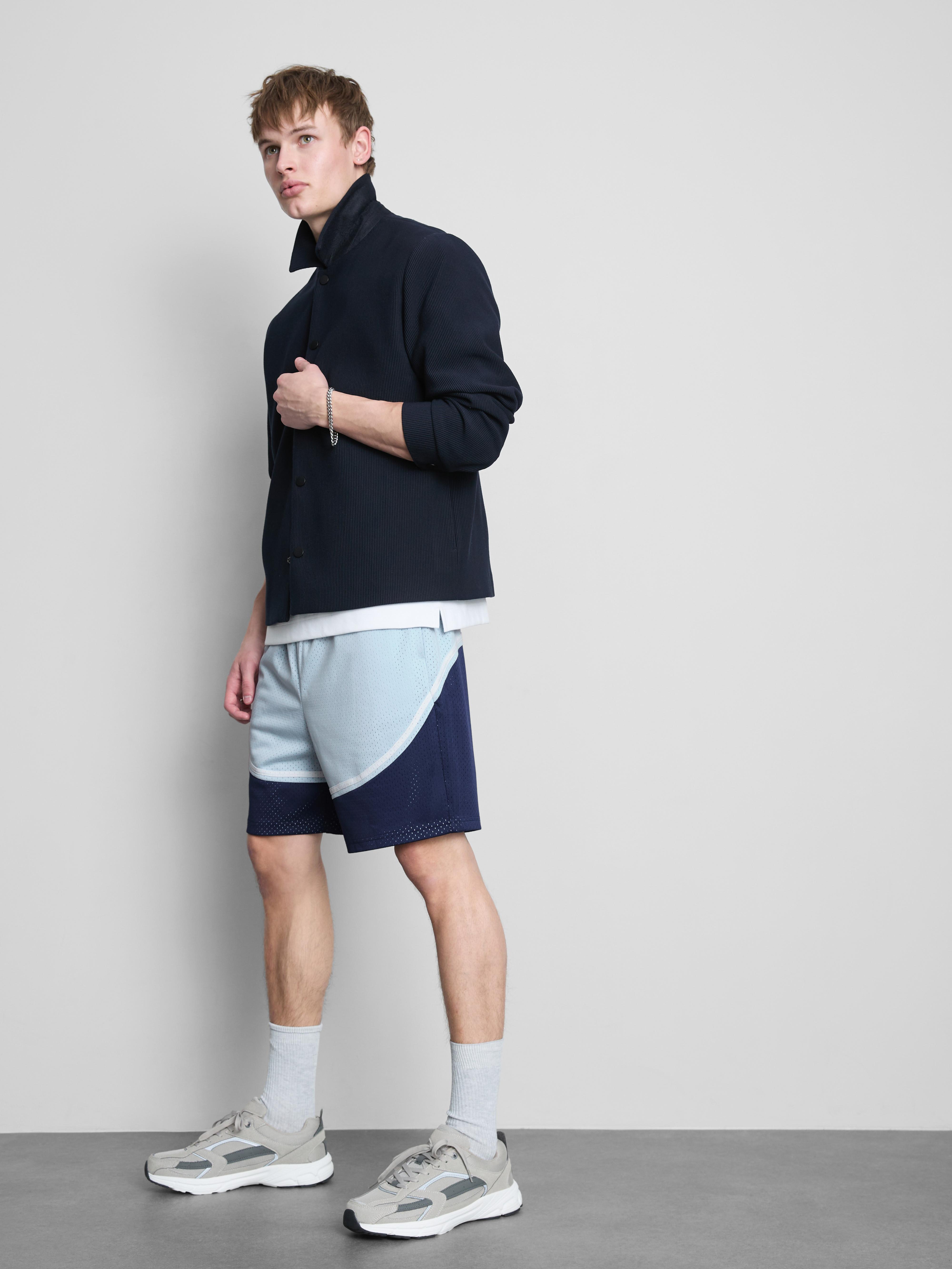 Short de sport en maille filet