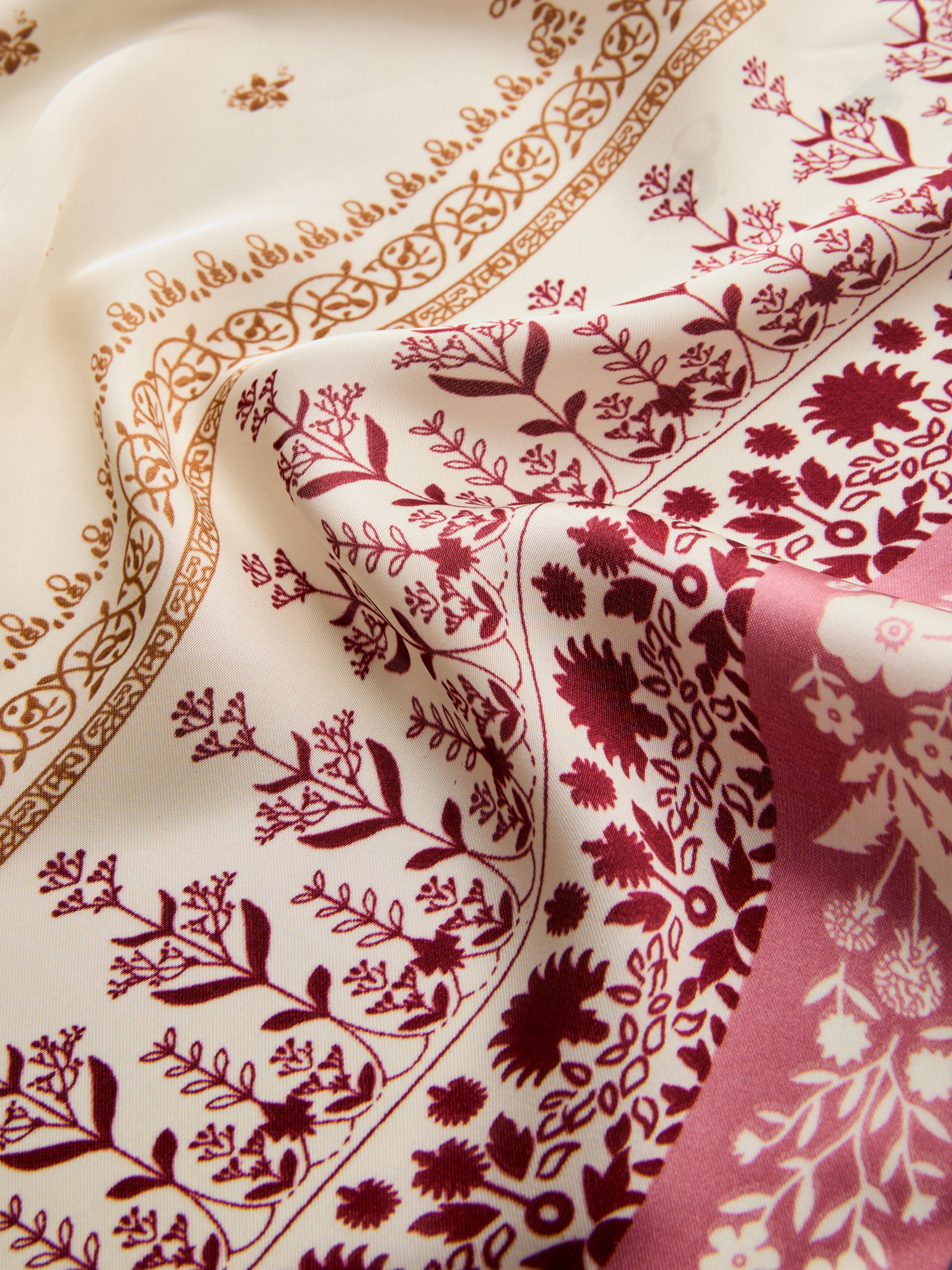 Jacquard Scarf