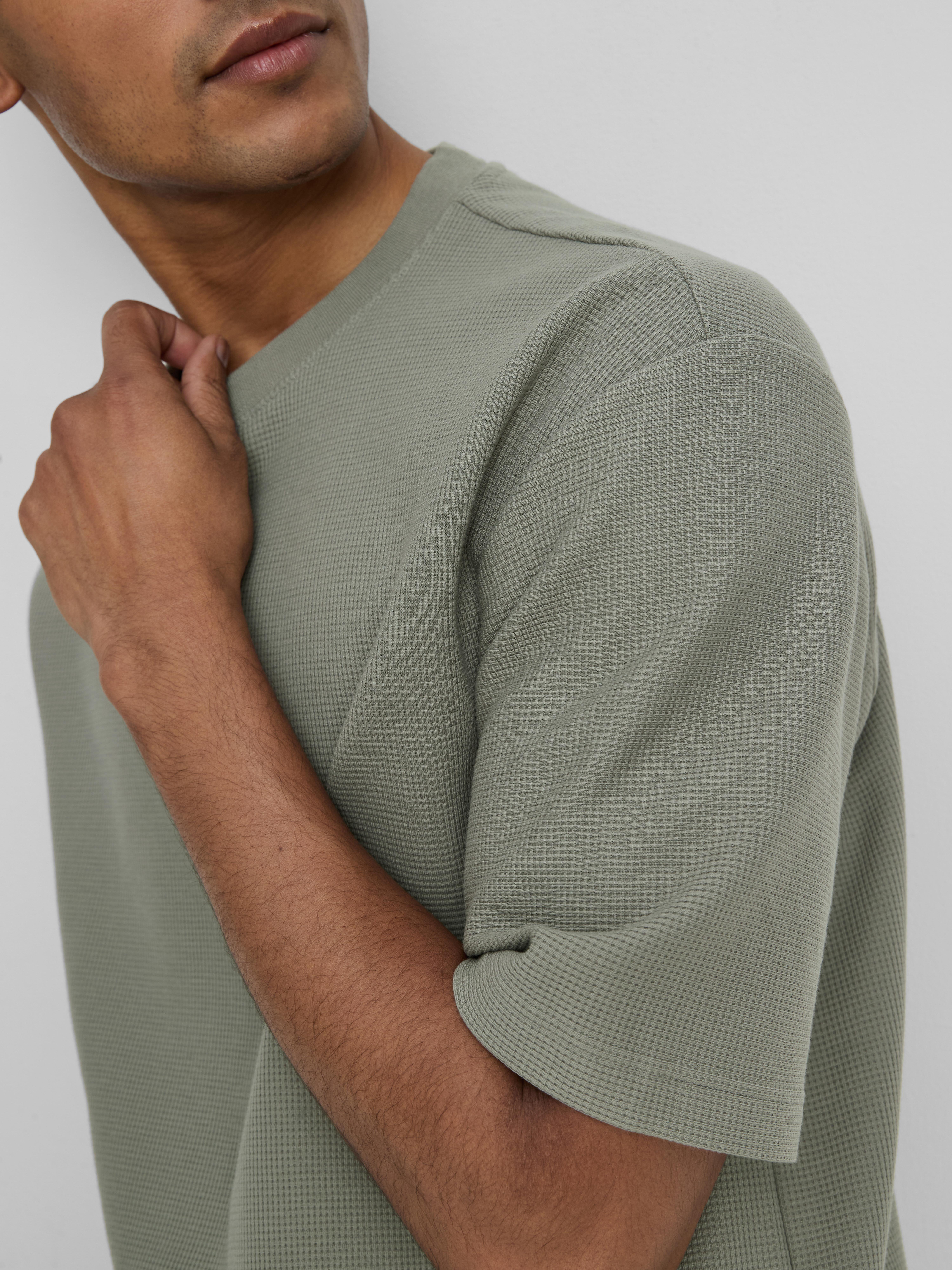 Tricou texturat cu croială largă