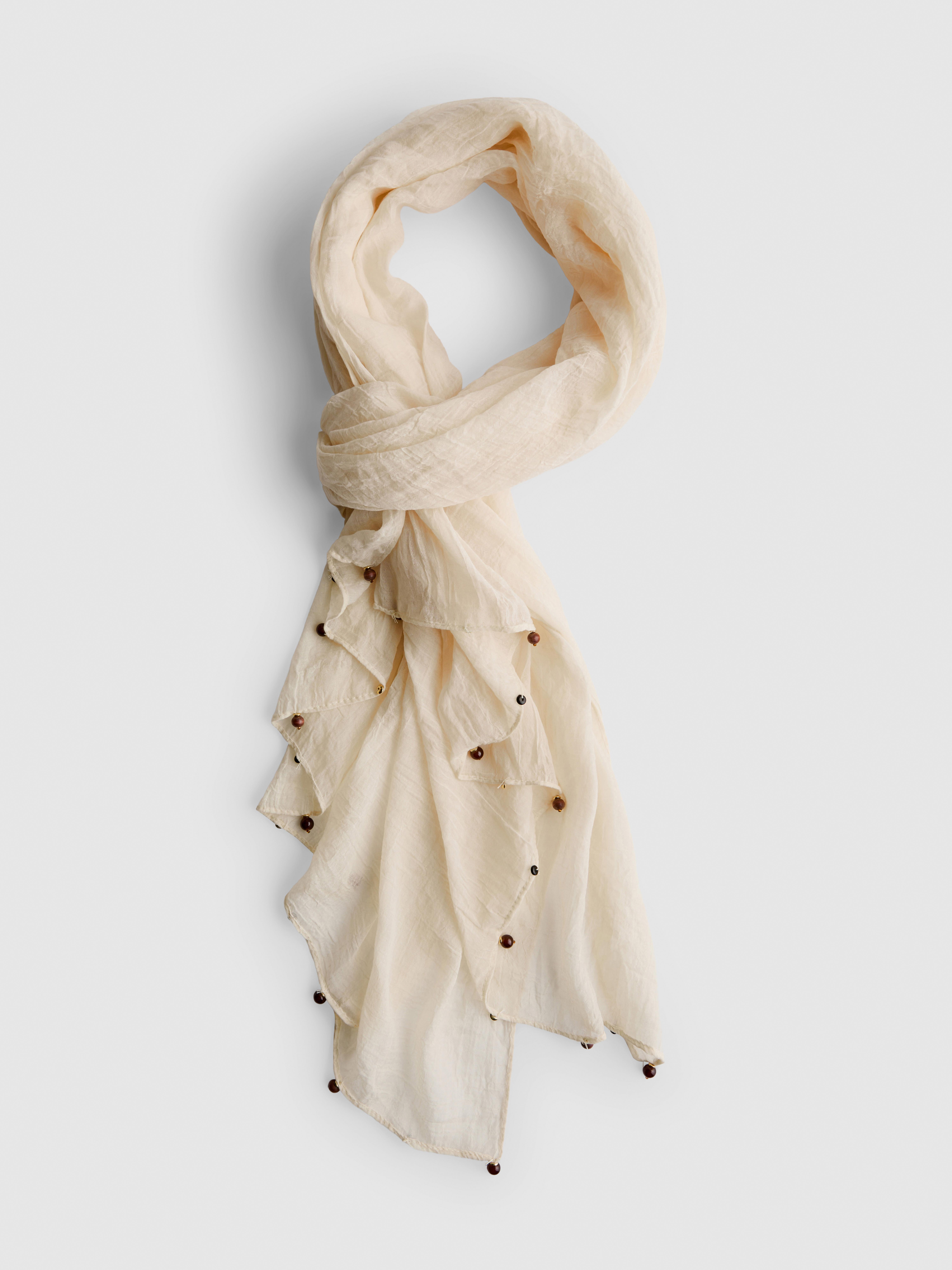 Foulard léger orné de perles