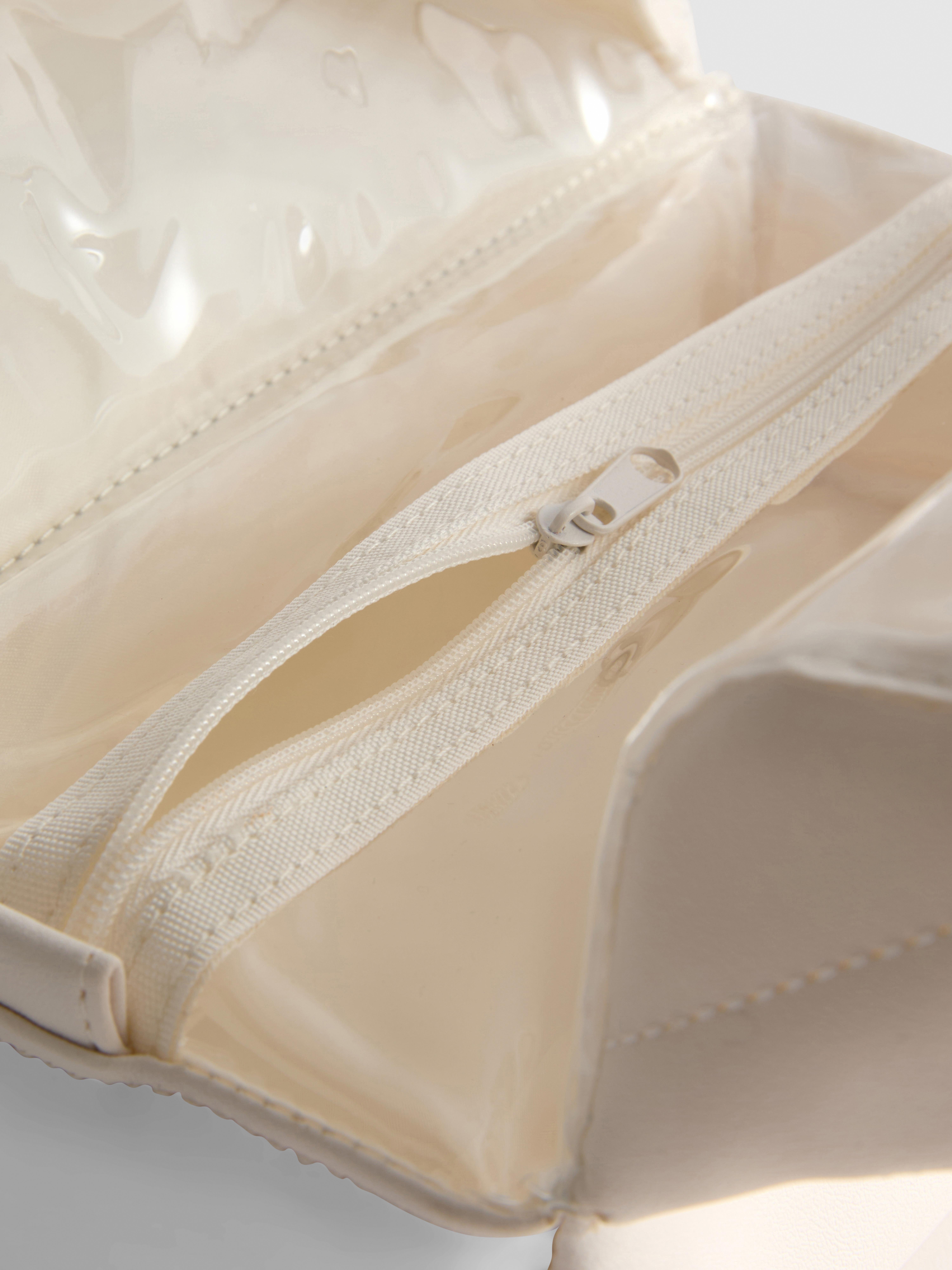 Initial Quilted Wash Bag
