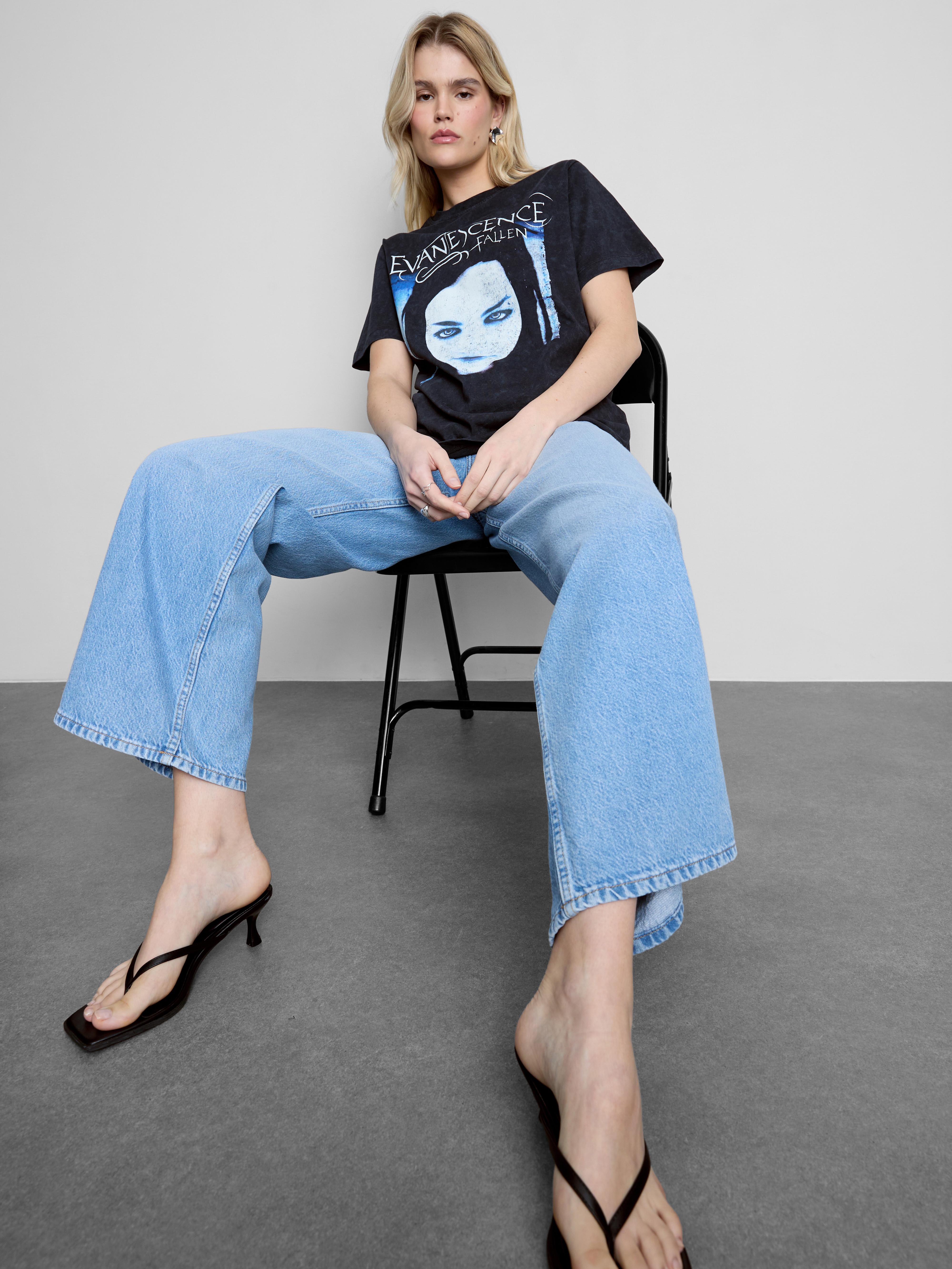 Evanescence Graphic Crewneck Tee