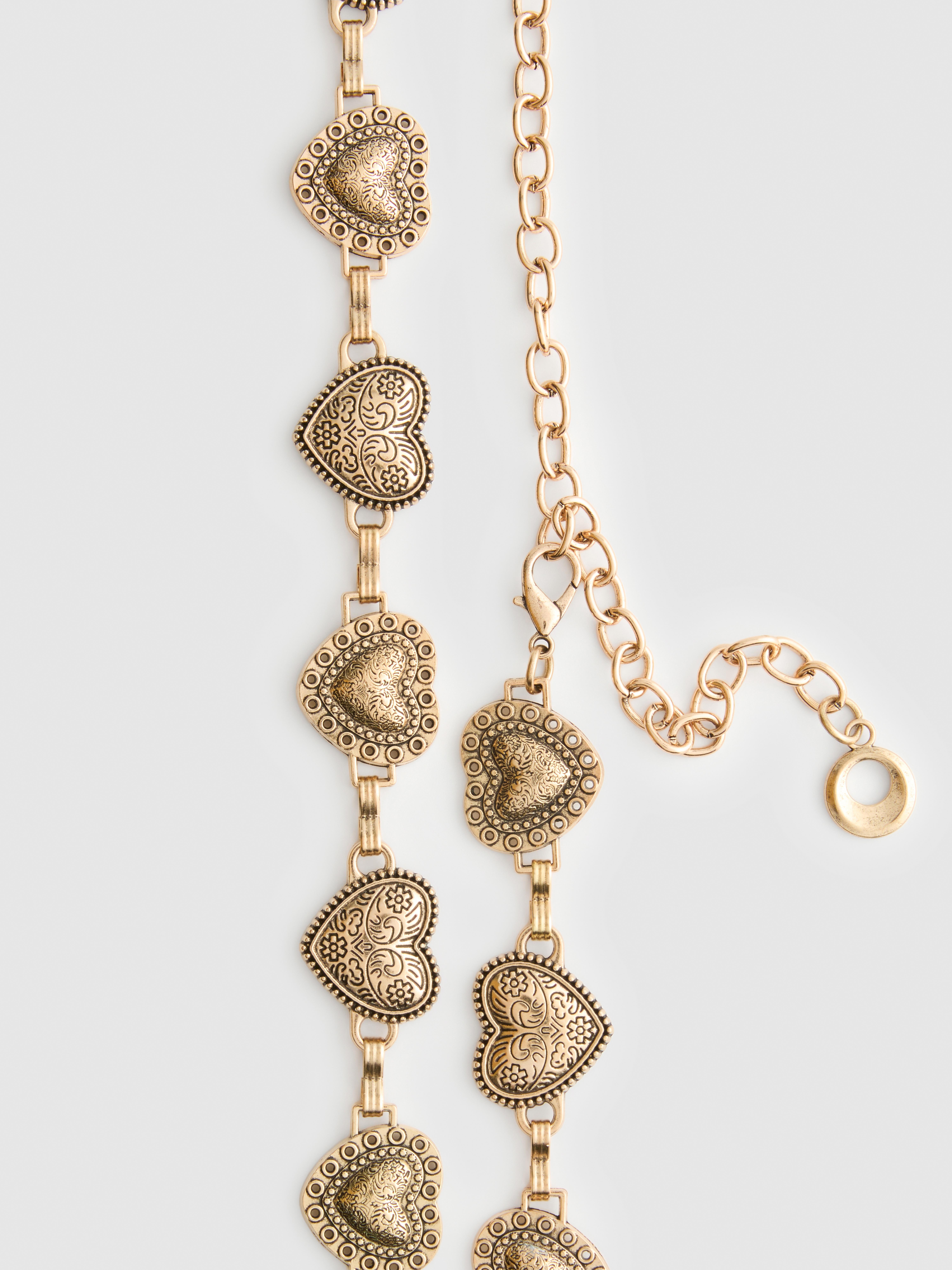 Heart Detail Chain Belt