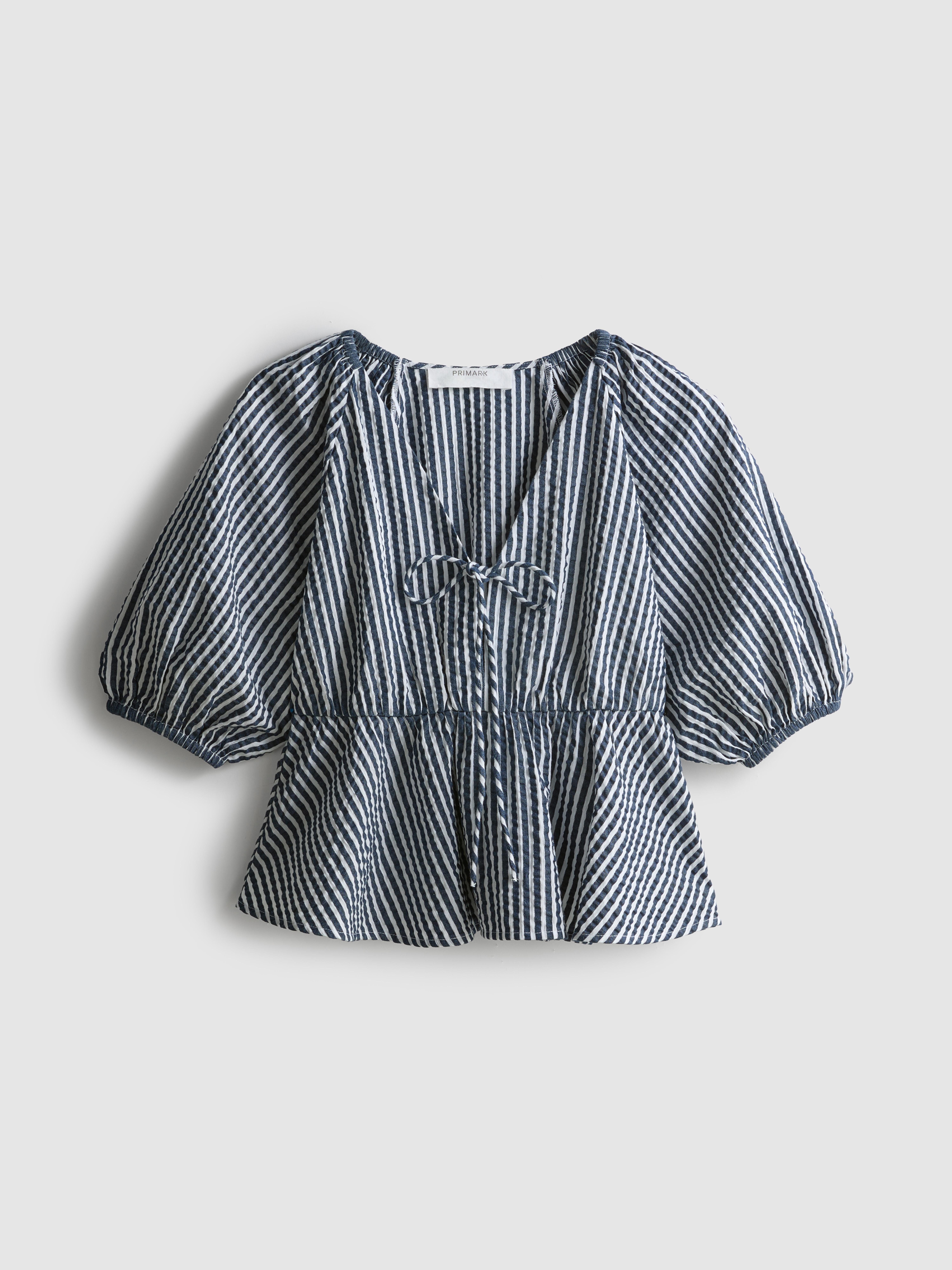 Blusa con mangas abombadas de Paula Echevarría
