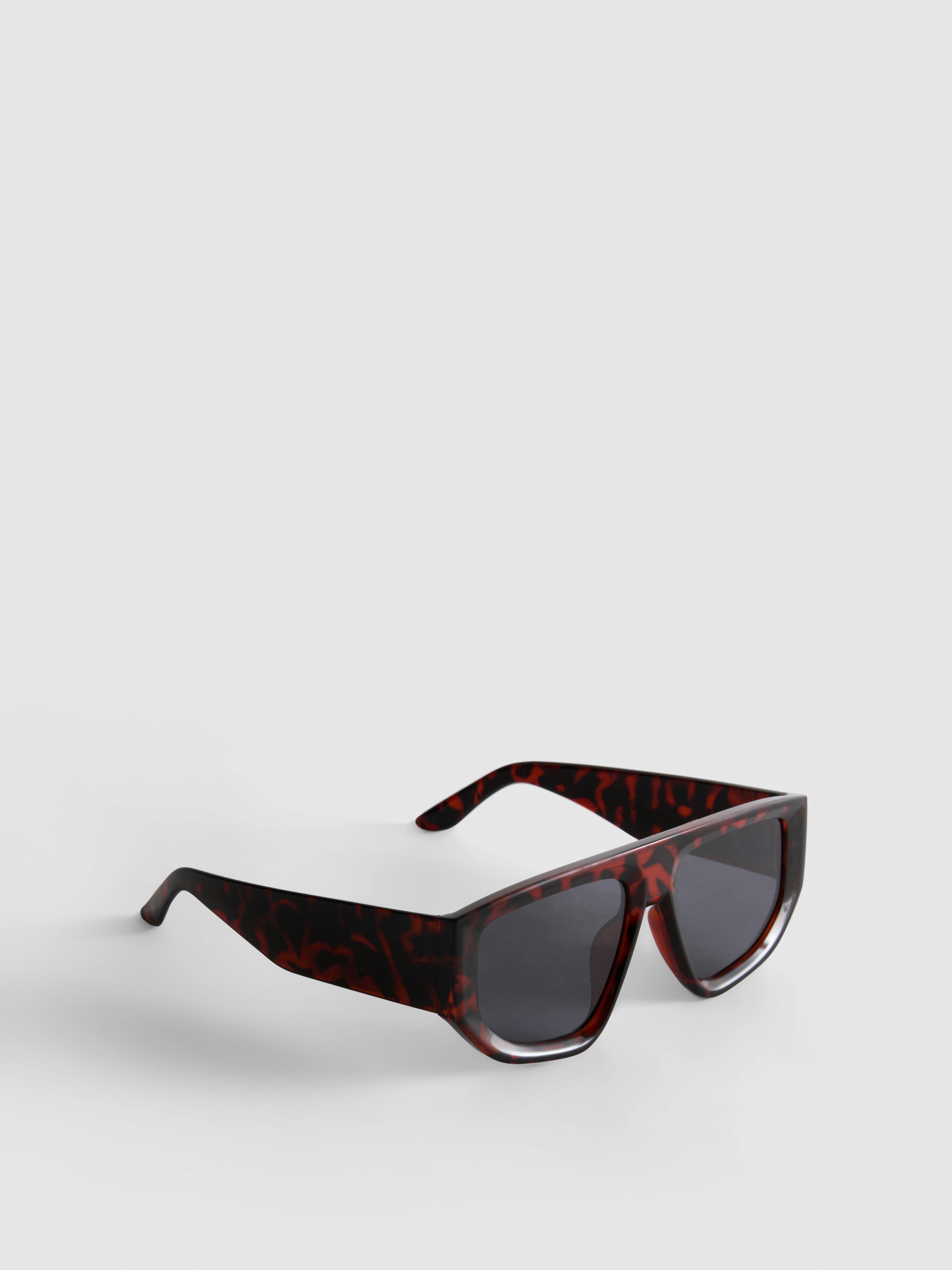 Rechteckige Sonnenbrille mit gerader Oberkante