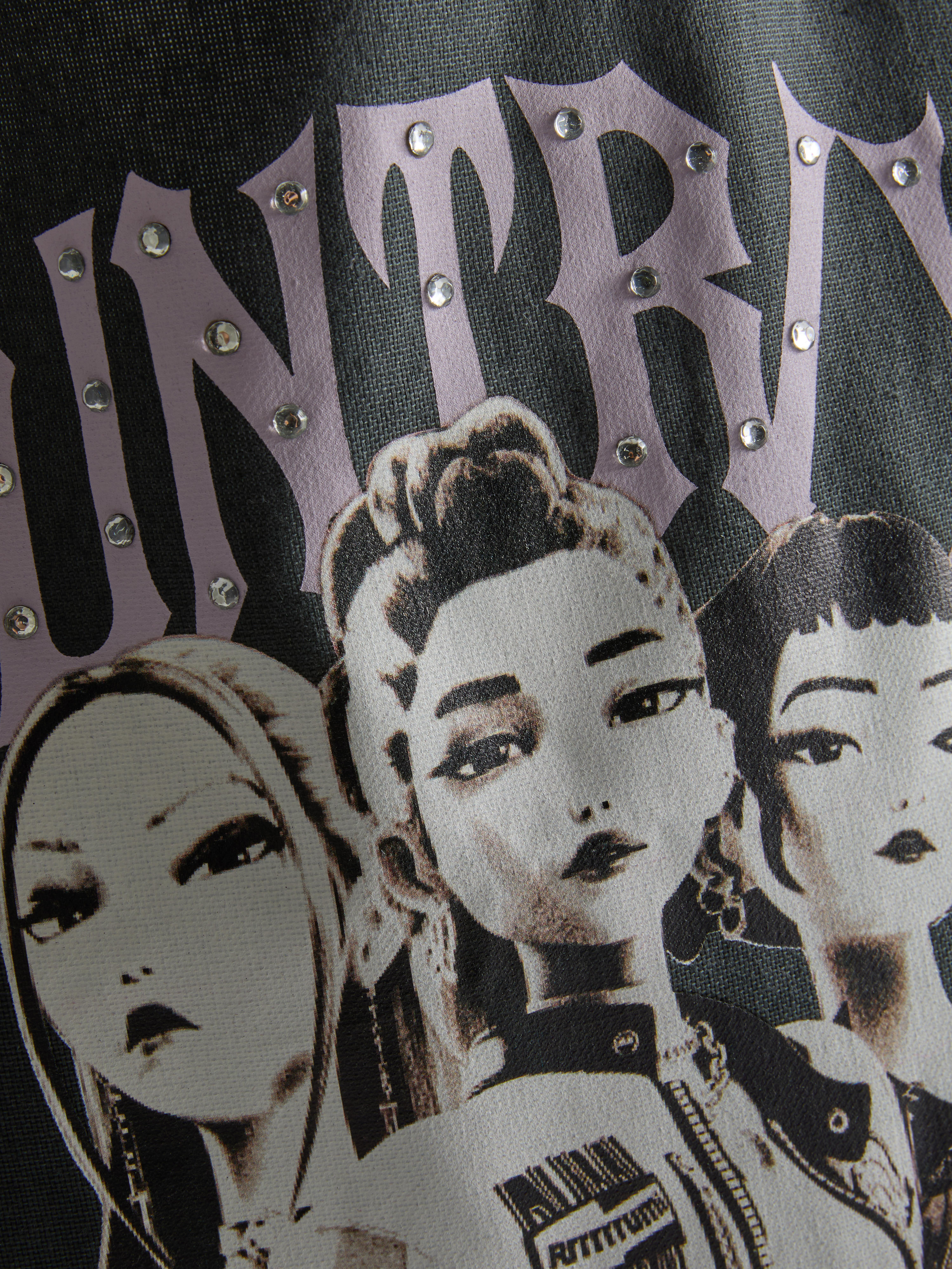 Huntr/x Graphic Tote Bag