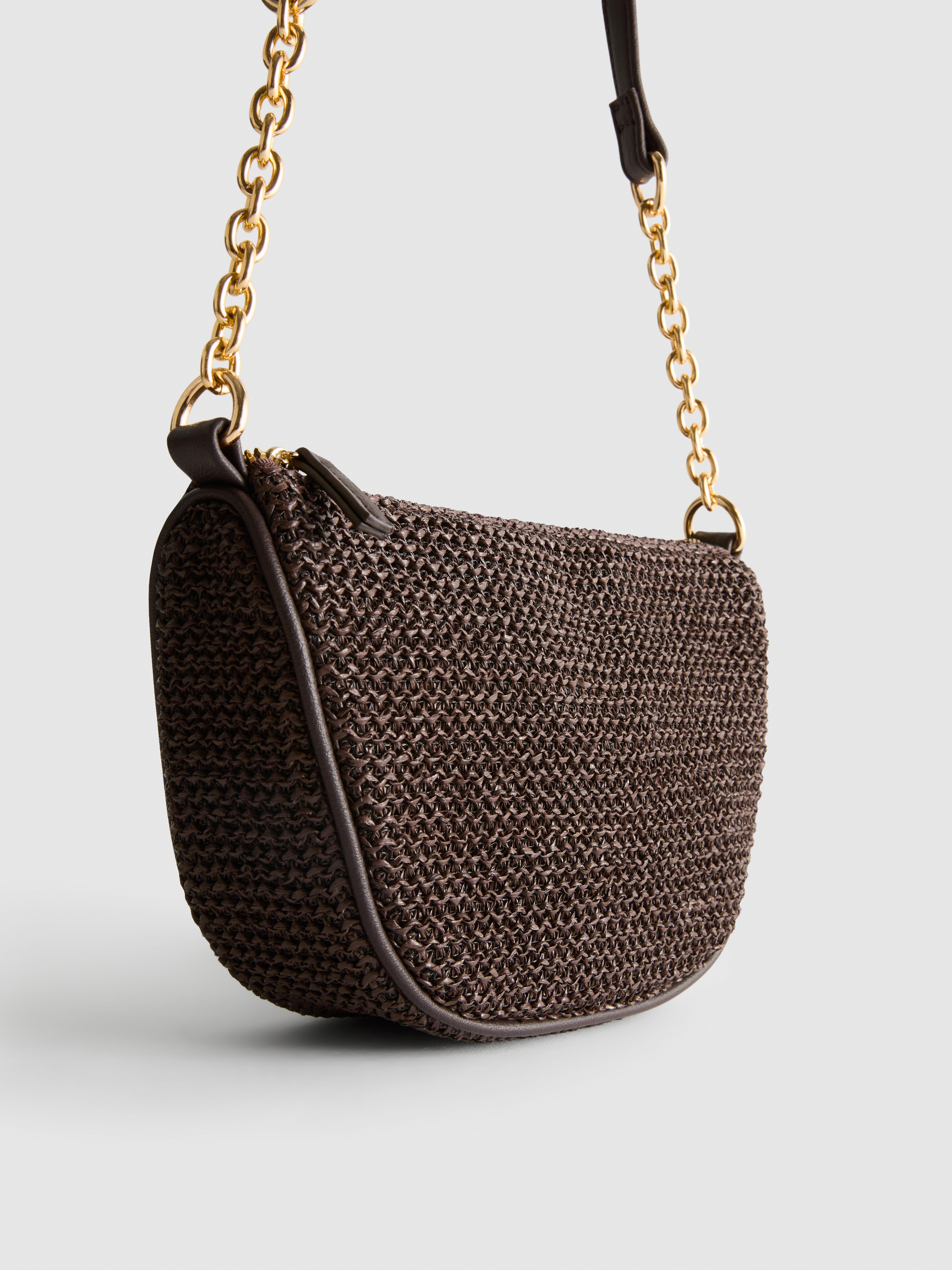 Texturovaná crossbody kabelka s řetízkem