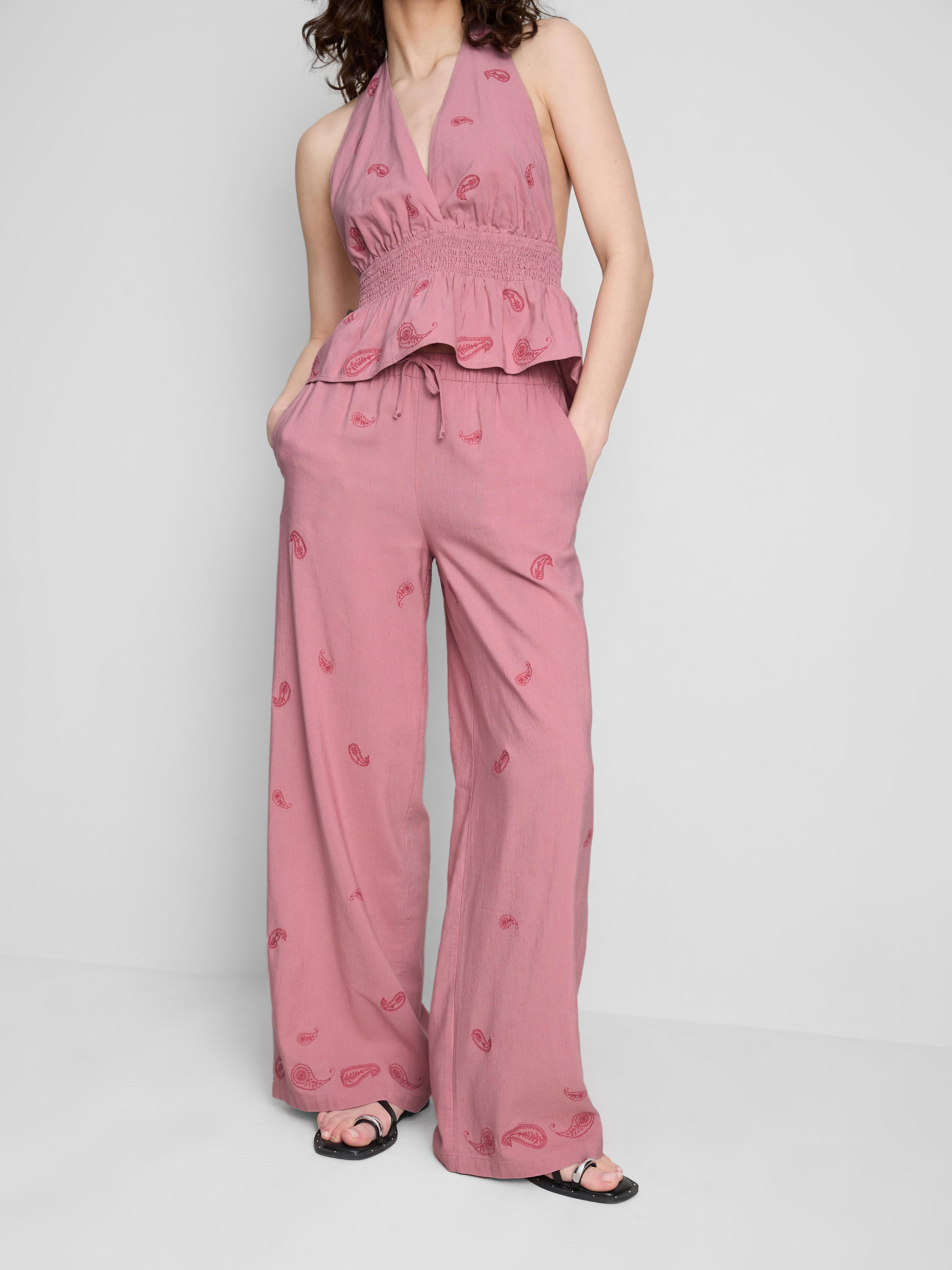 The Primark Scene | Hose mit weitem Bein und Paisley-Stickerei