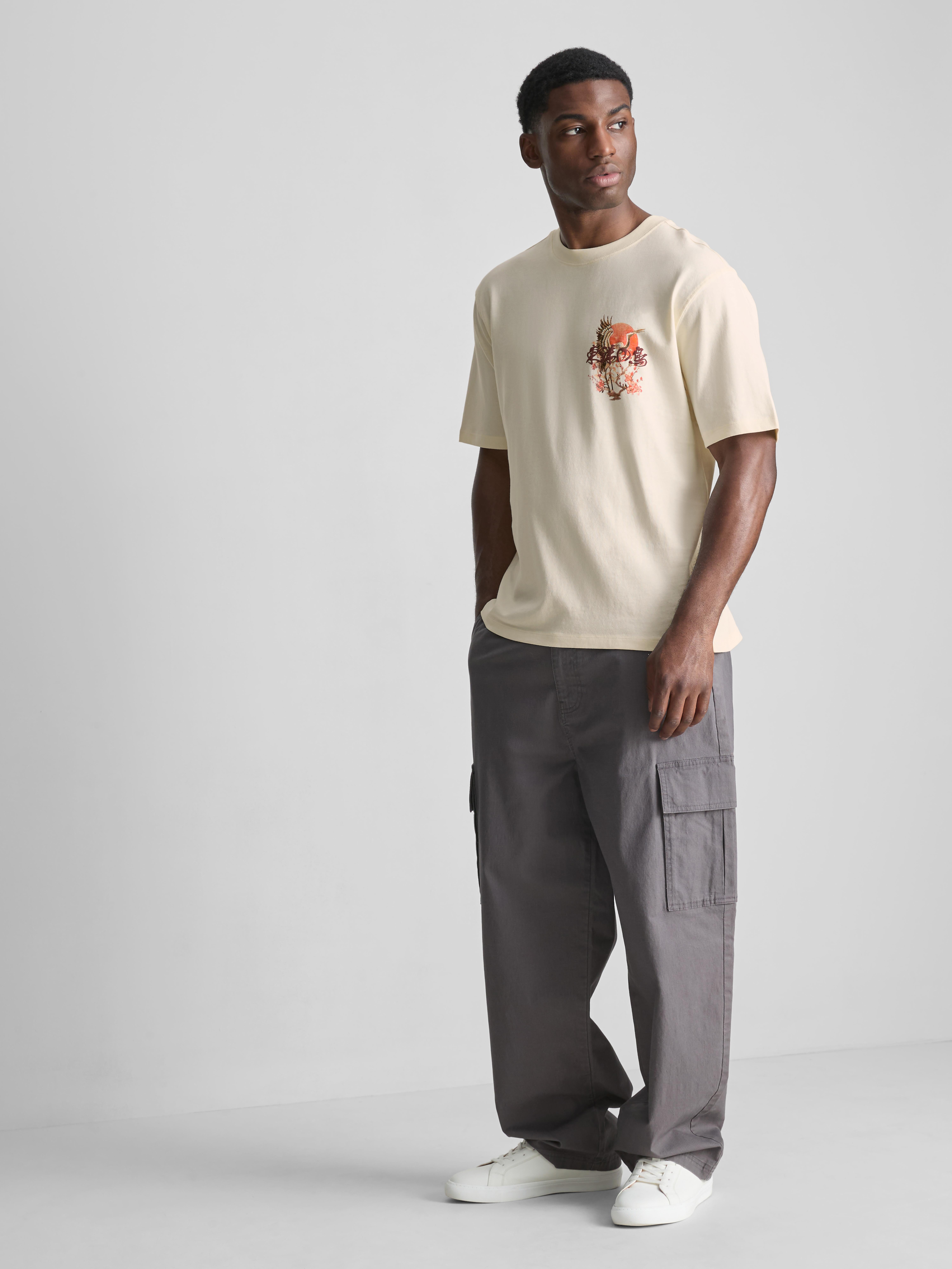 T-shirt gráfico grou