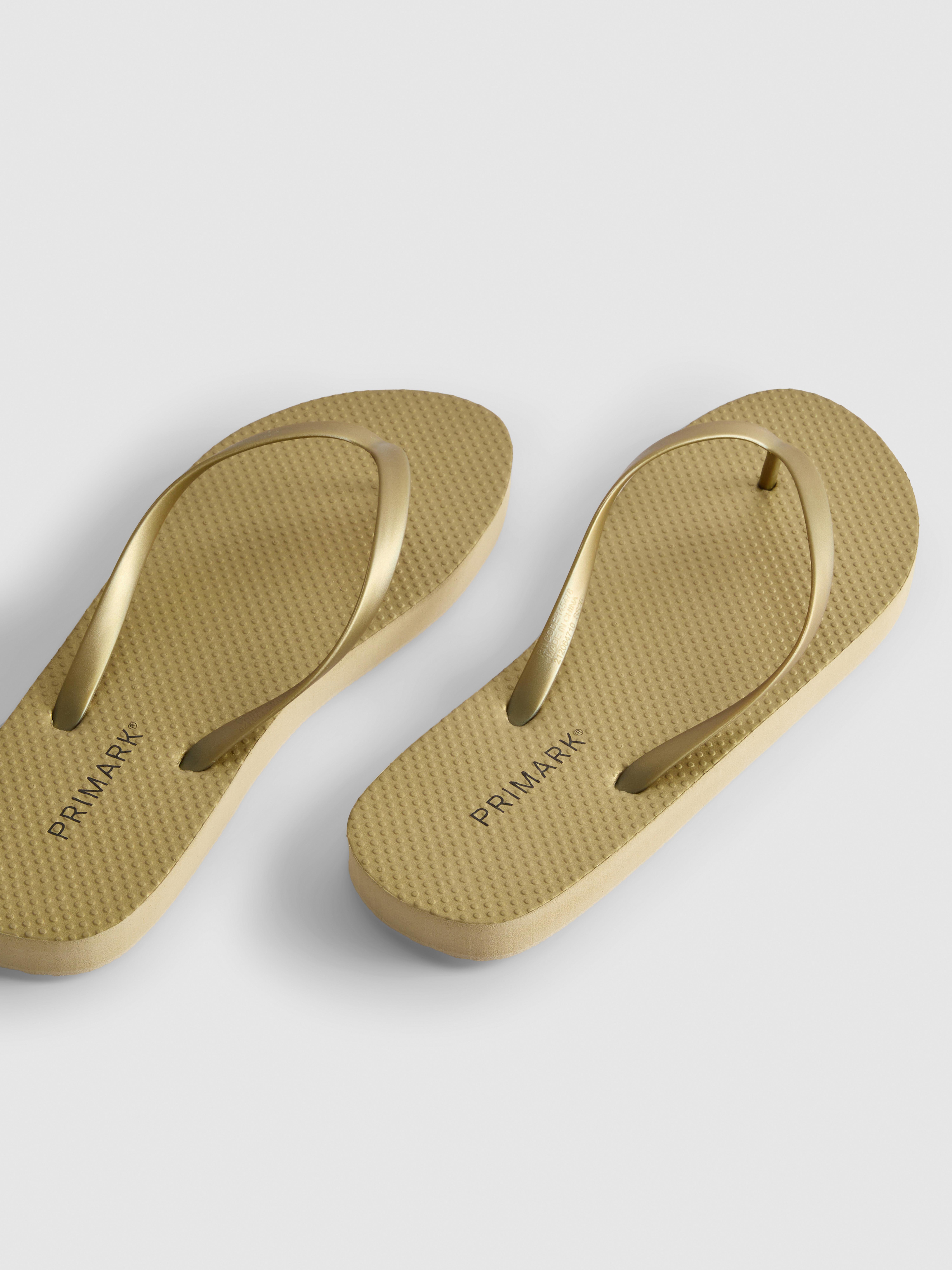 Chunky-Sole Flip Flops